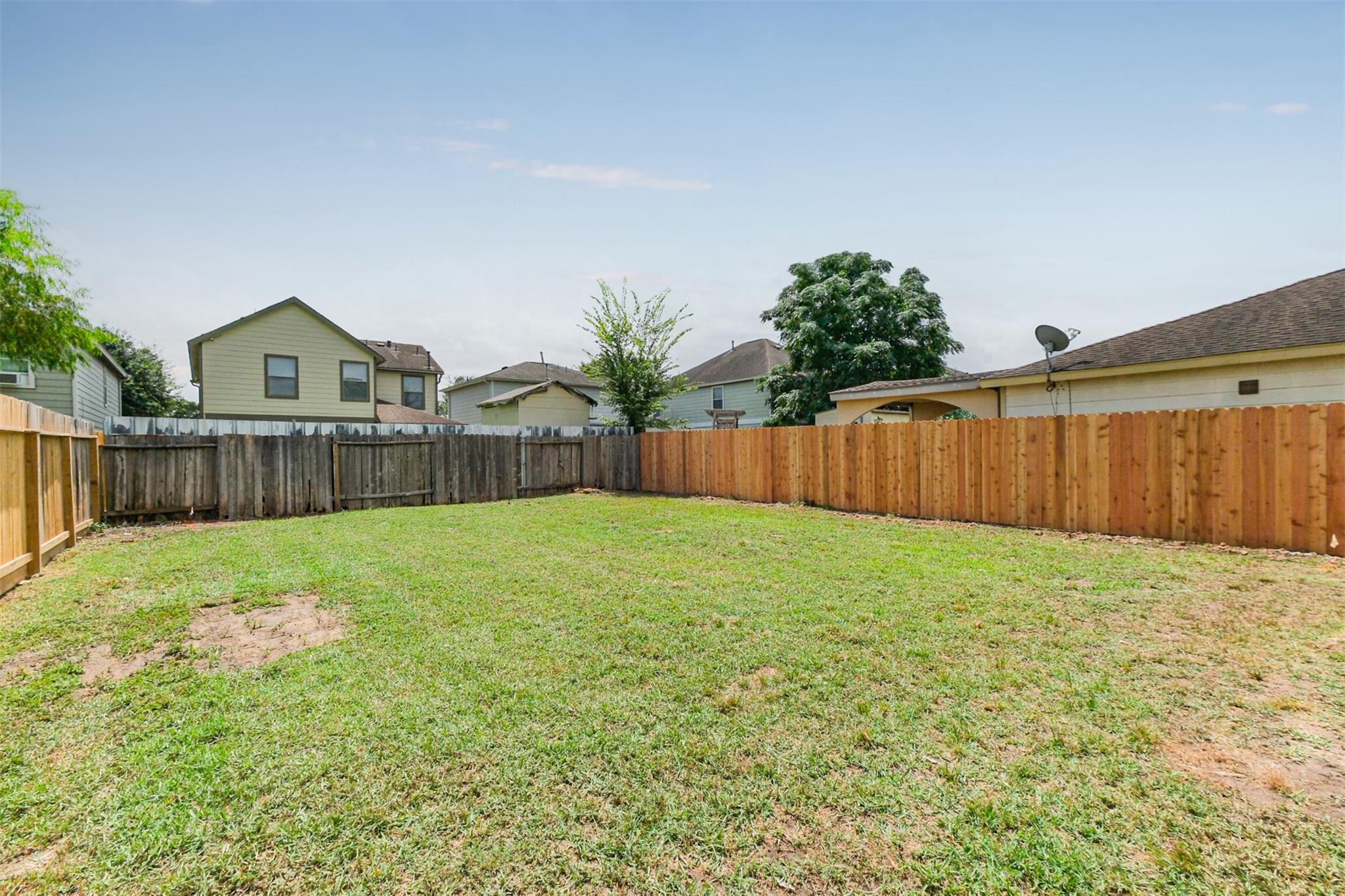 12018 Madison Oak St, Houston, TX 77038 photo