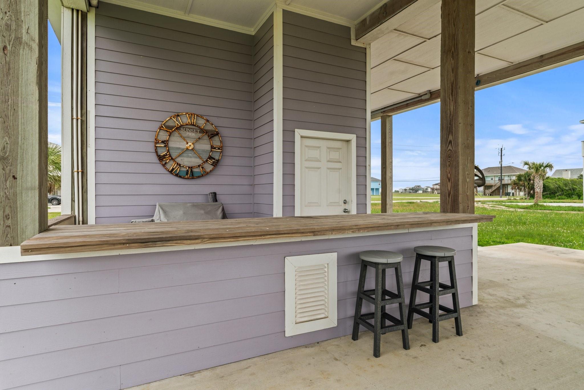 18607 Warrior Rd, Galveston, TX 77554 photo