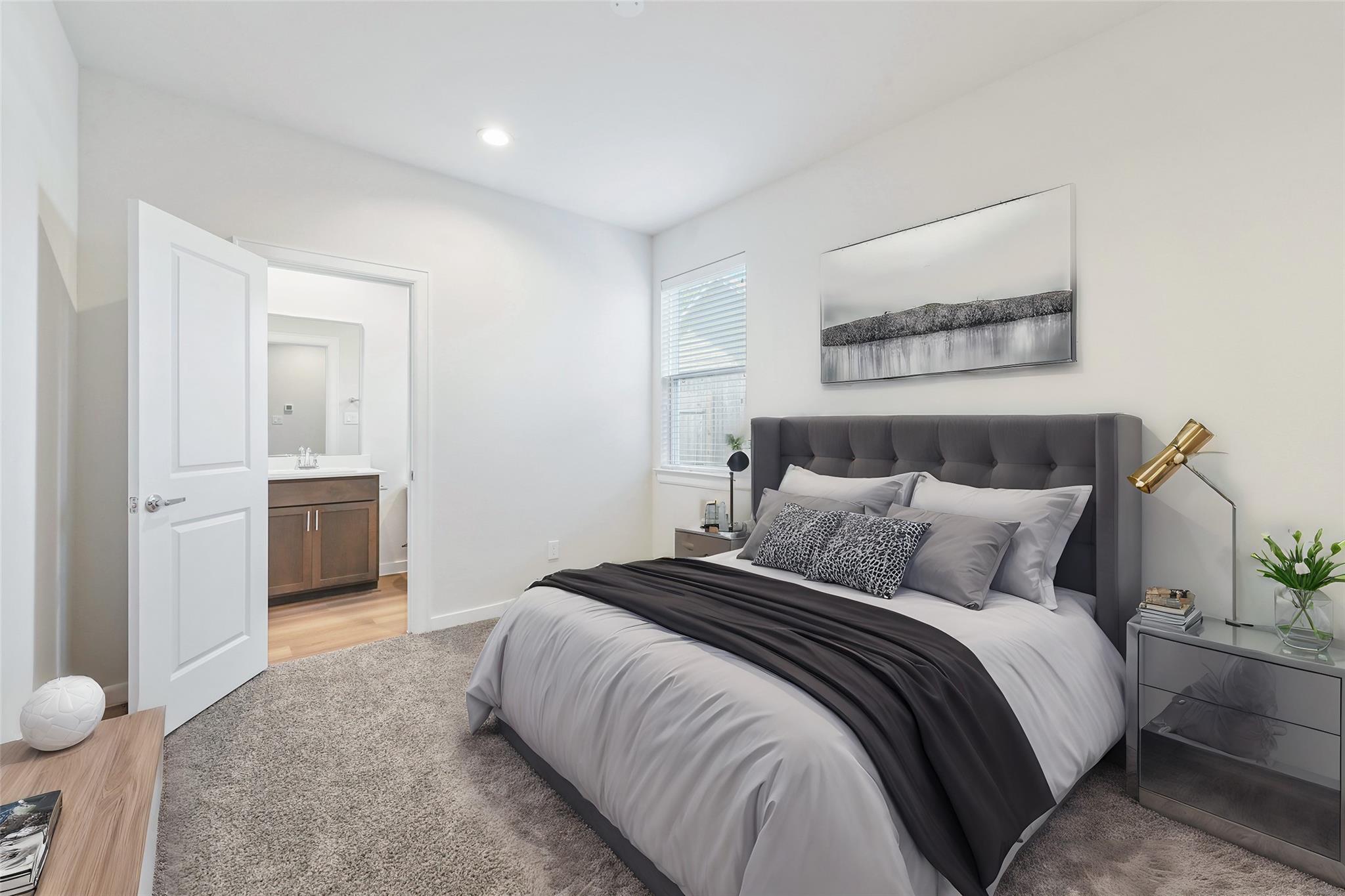 1013 Erin St #V, Houston, TX 77009 photo