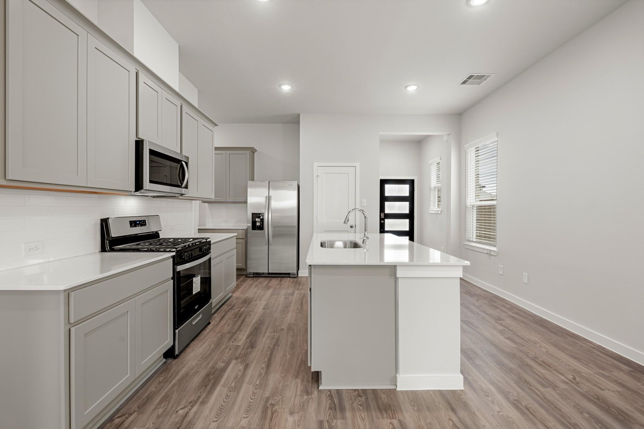 7843 Bergamot Cir, Magnolia, TX 77354 photo