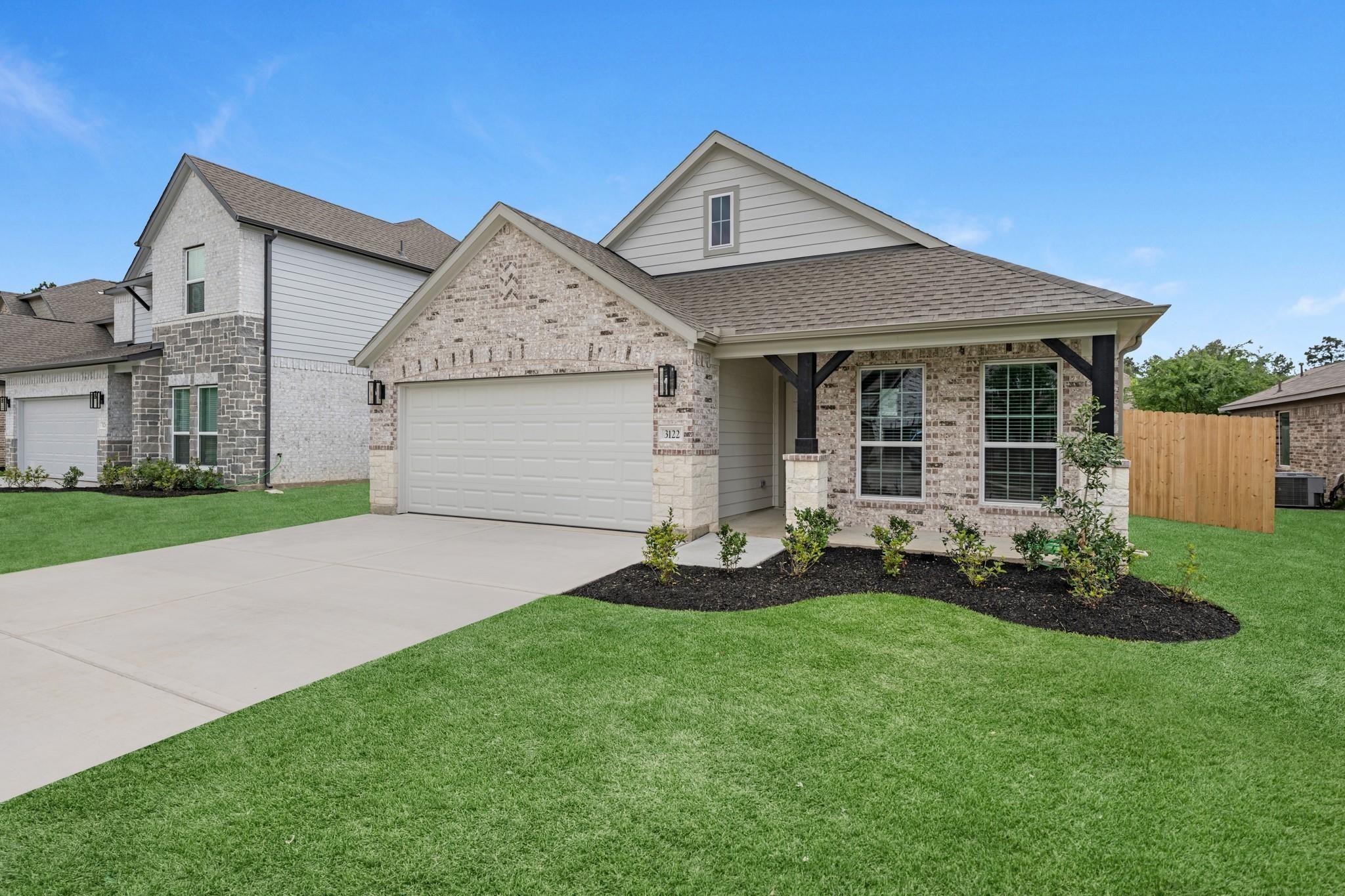 1739 Pecan Woods Ln, Conroe, TX 77301