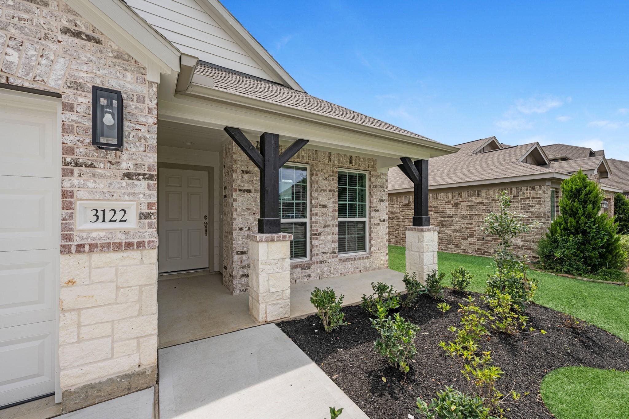 1739 Pecan Woods Ln, Conroe, TX 77301 photo