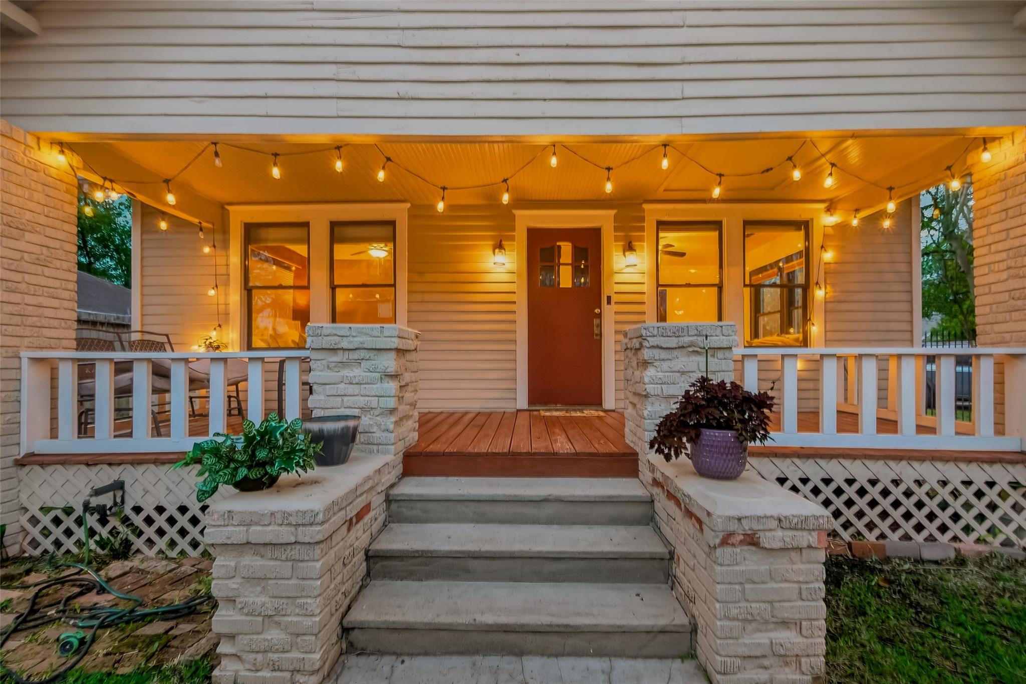 817 Henderson St, Houston, TX 77007 photo