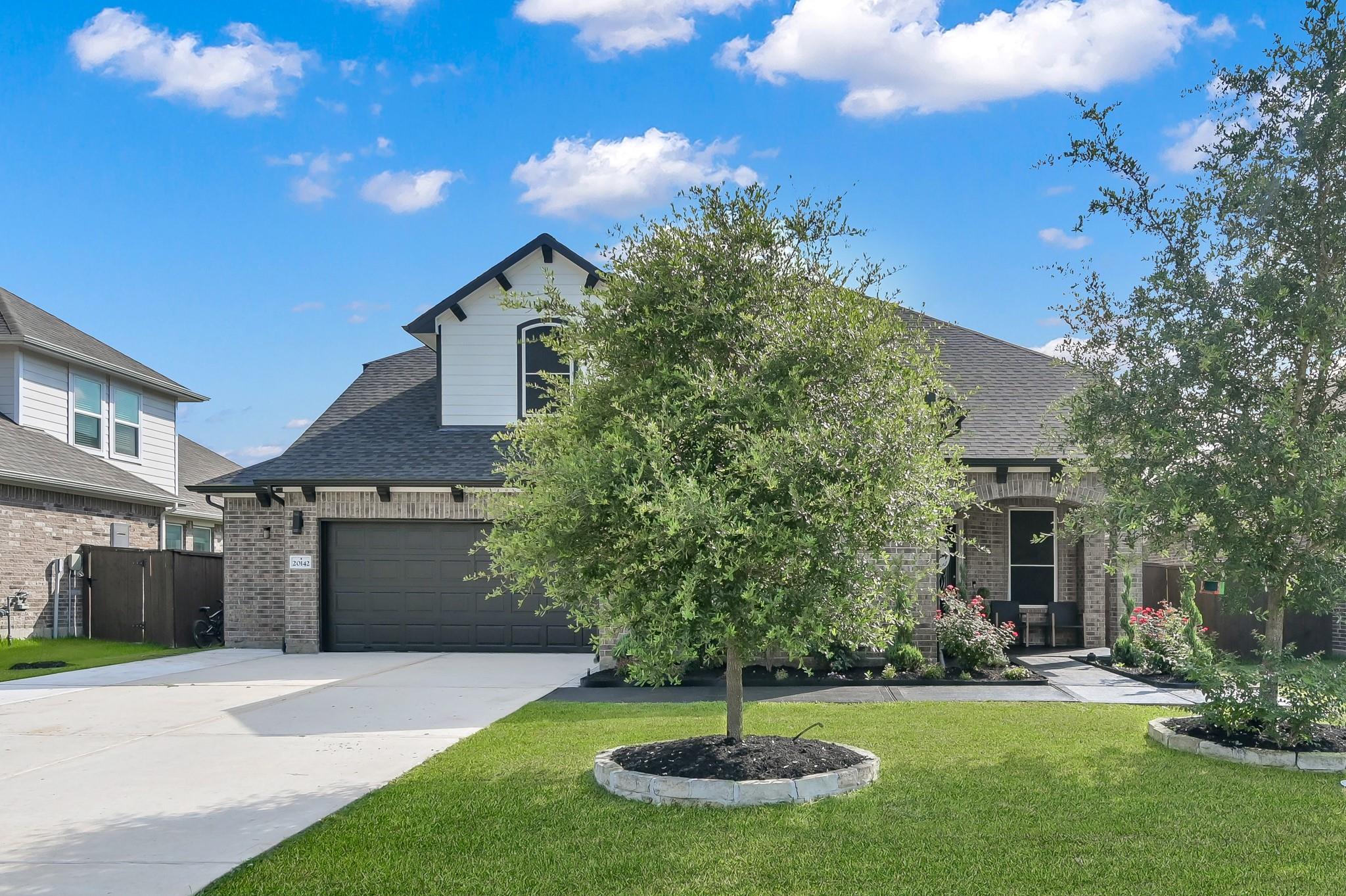 20142 Bushwick Falls Dr, Montgomery, TX 77316 photo