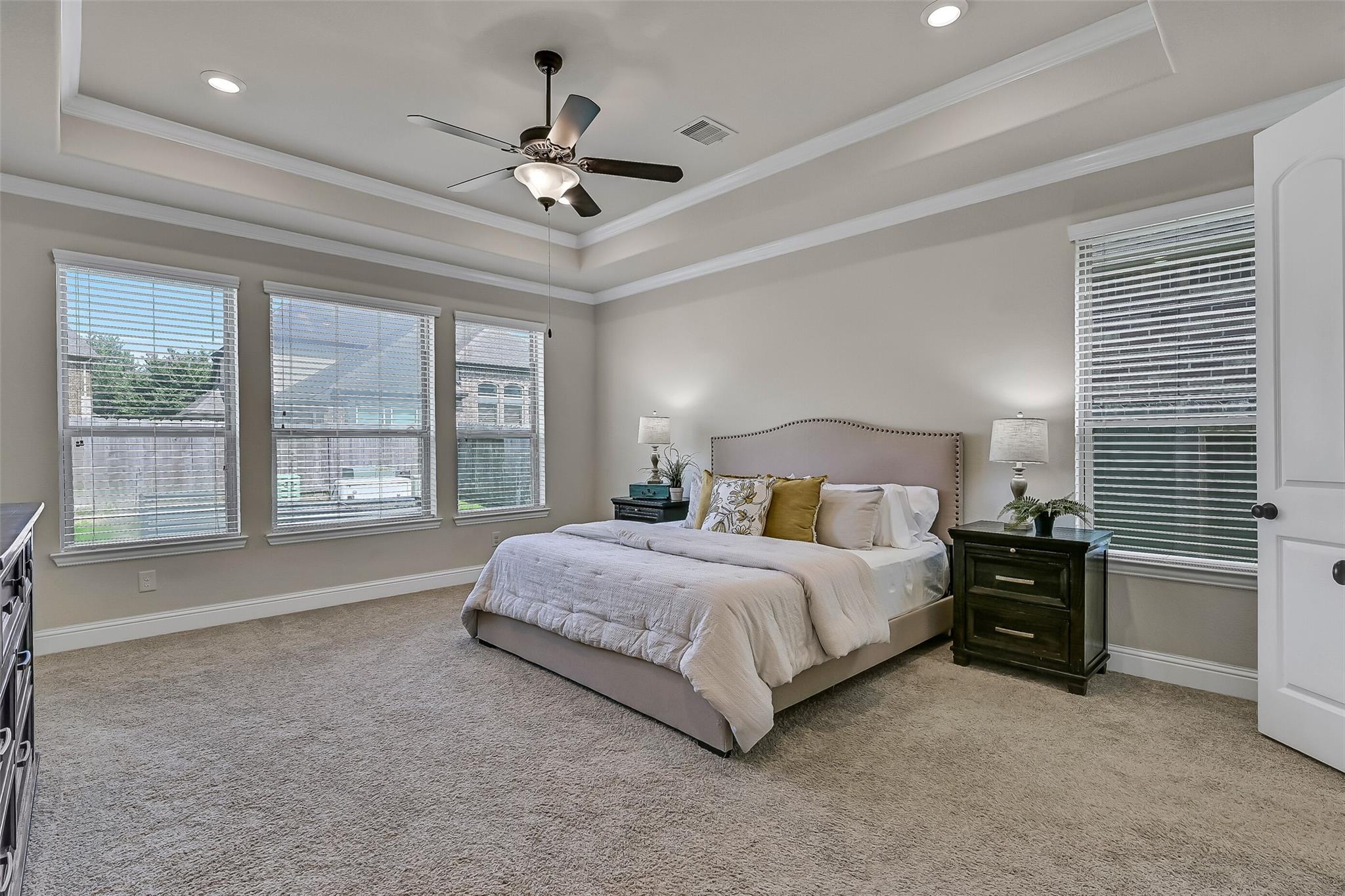 1645 Longwood Glen Ln, Friendswood, TX 77546 photo