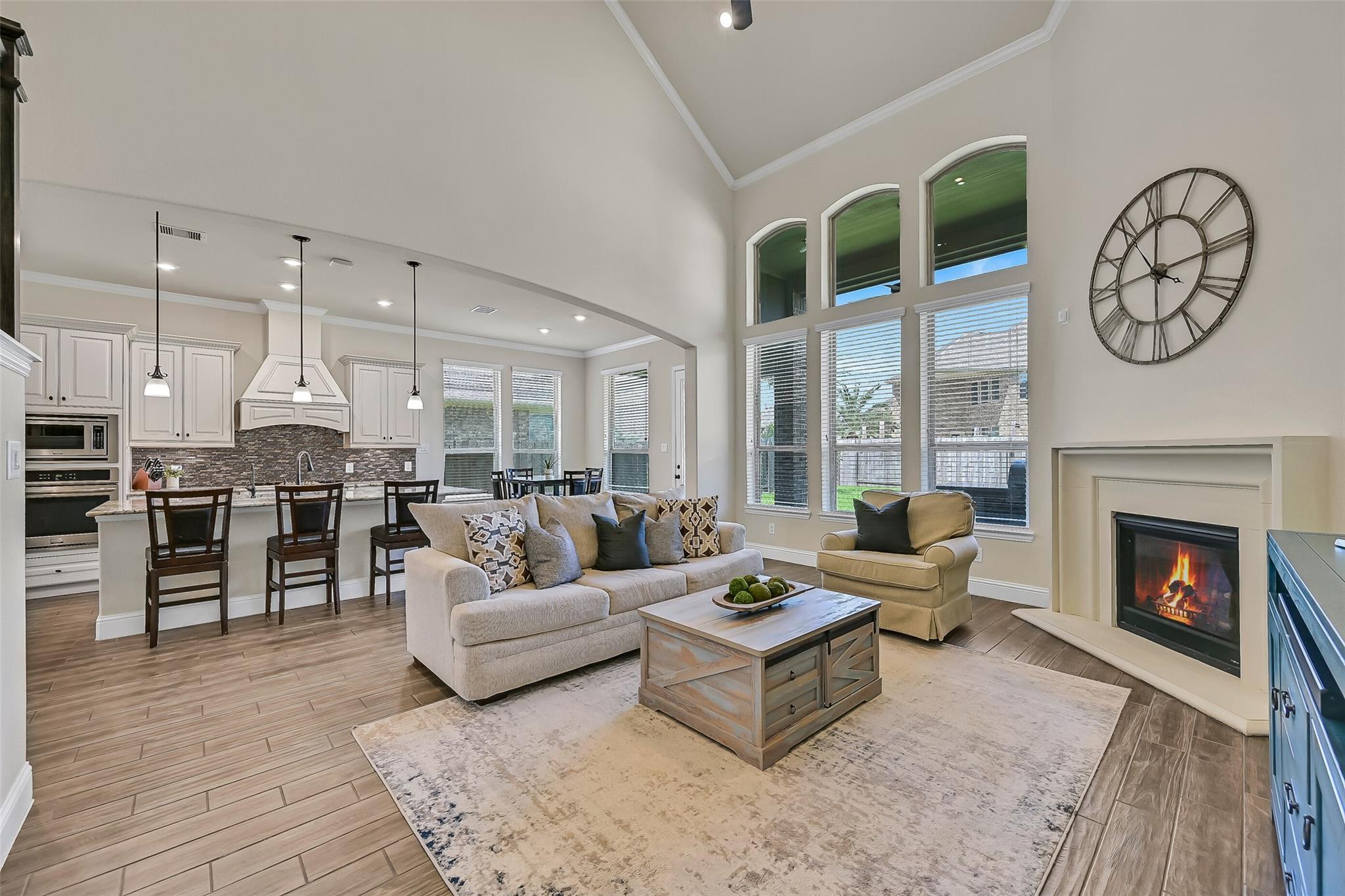 1645 Longwood Glen Ln, Friendswood, TX 77546 photo