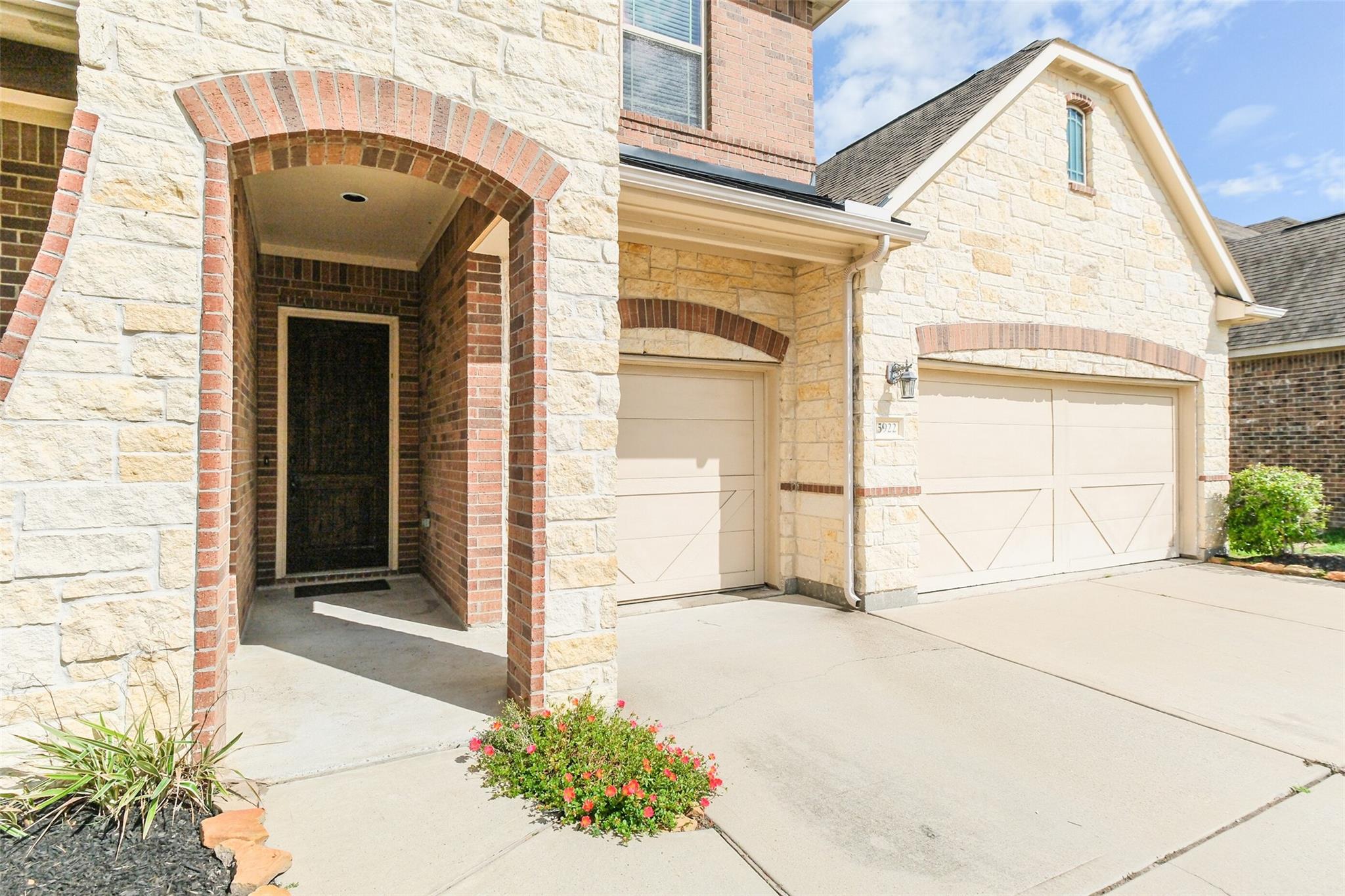 5922 Northcrest Village Way, Spring, TX 77388 photo