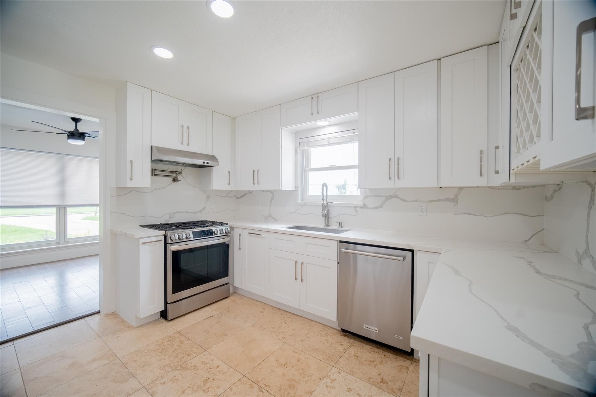 4815 Caris St, Houston, TX 77091 photo