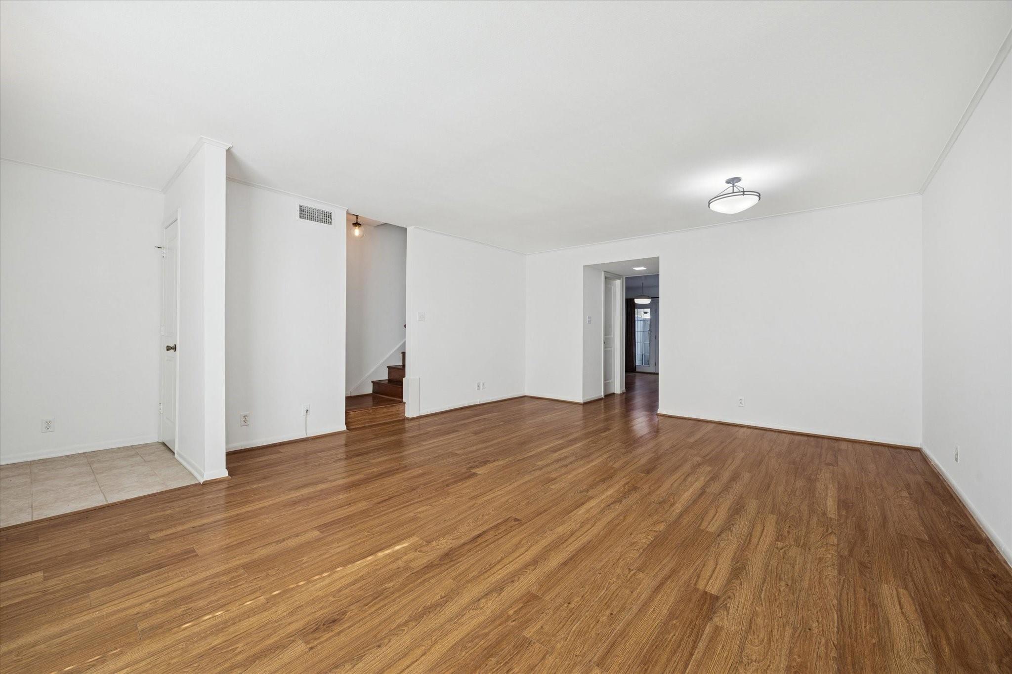 2105 S Winrock Blvd #48, Houston, TX 77057 photo