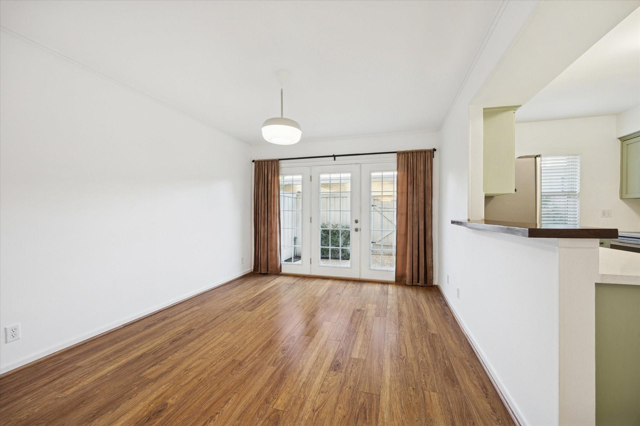 2105 S Winrock Blvd #48, Houston, TX 77057 photo