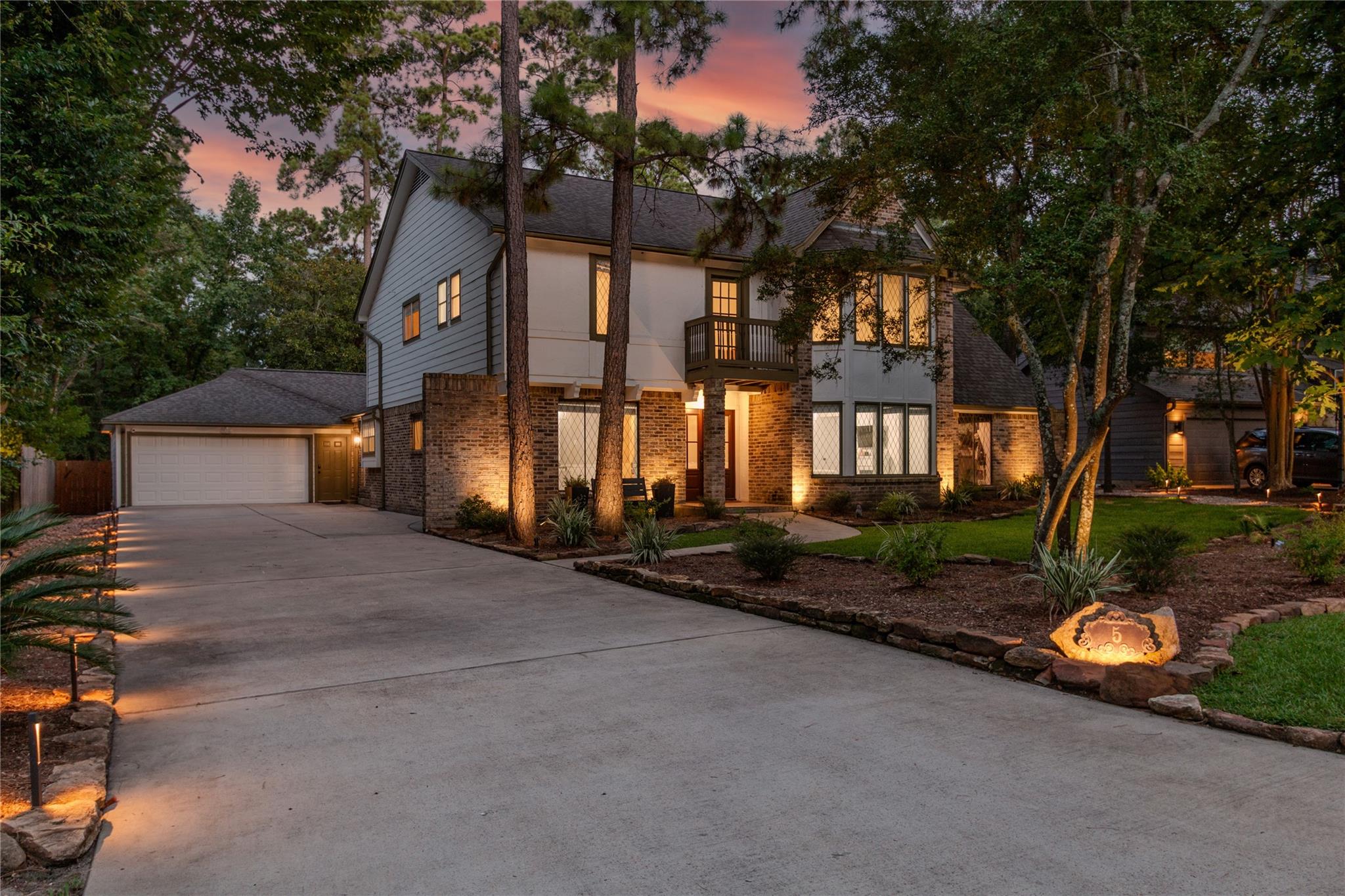 5 Thornhedge Ct, The Woodlands, TX 77381 photo