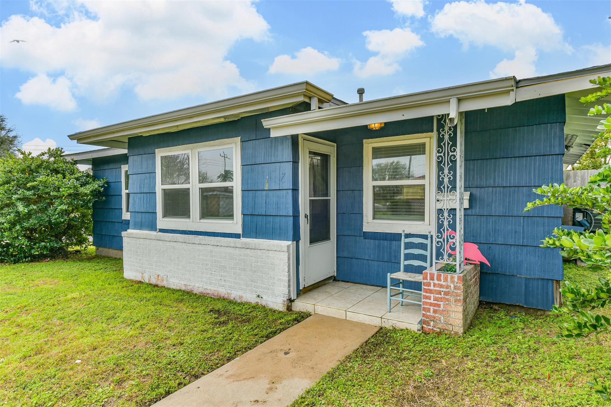 7 Gulf Ln, Galveston, TX 77550 photo