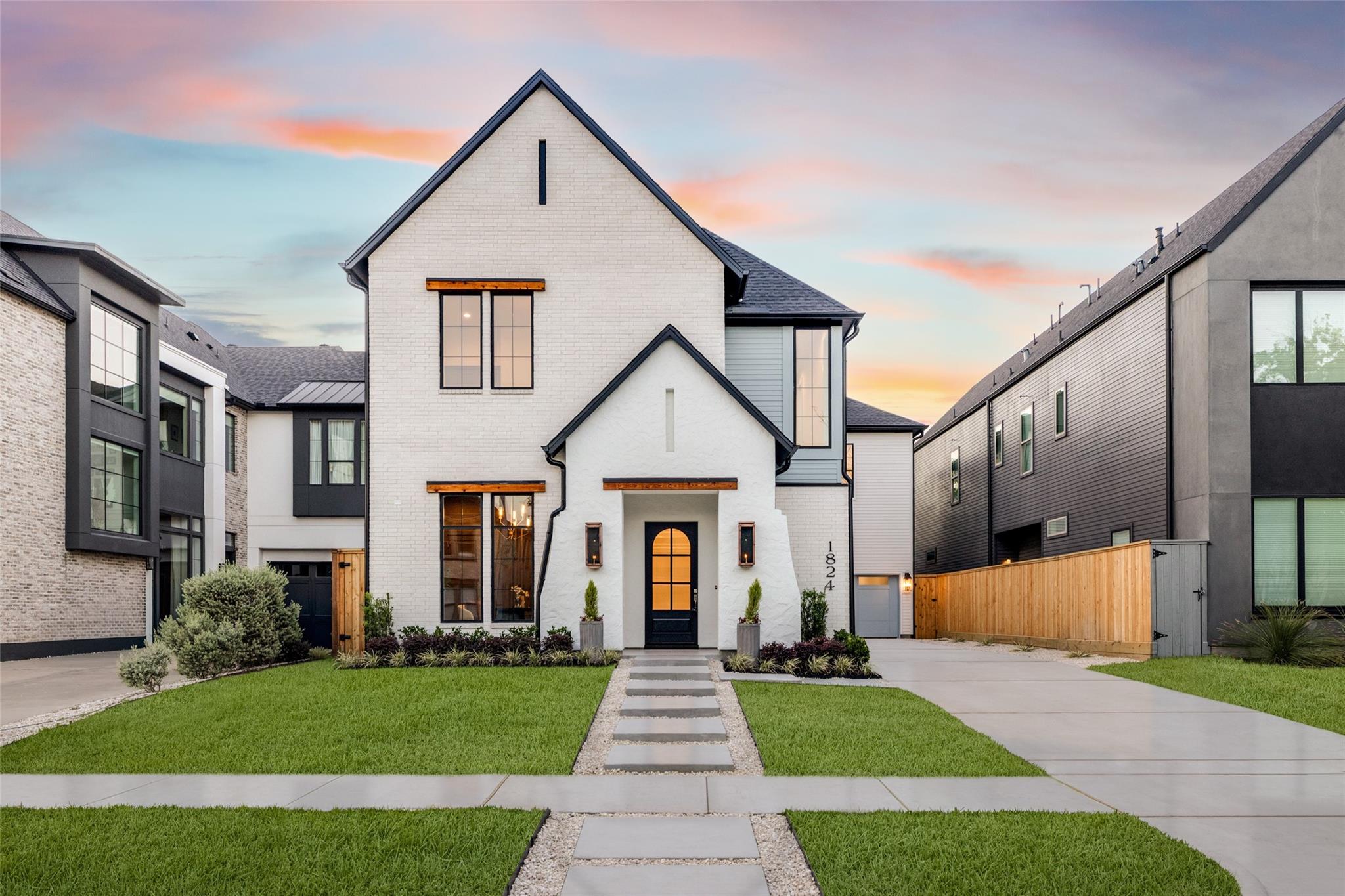 1824 Marshall St, Houston, TX 77098