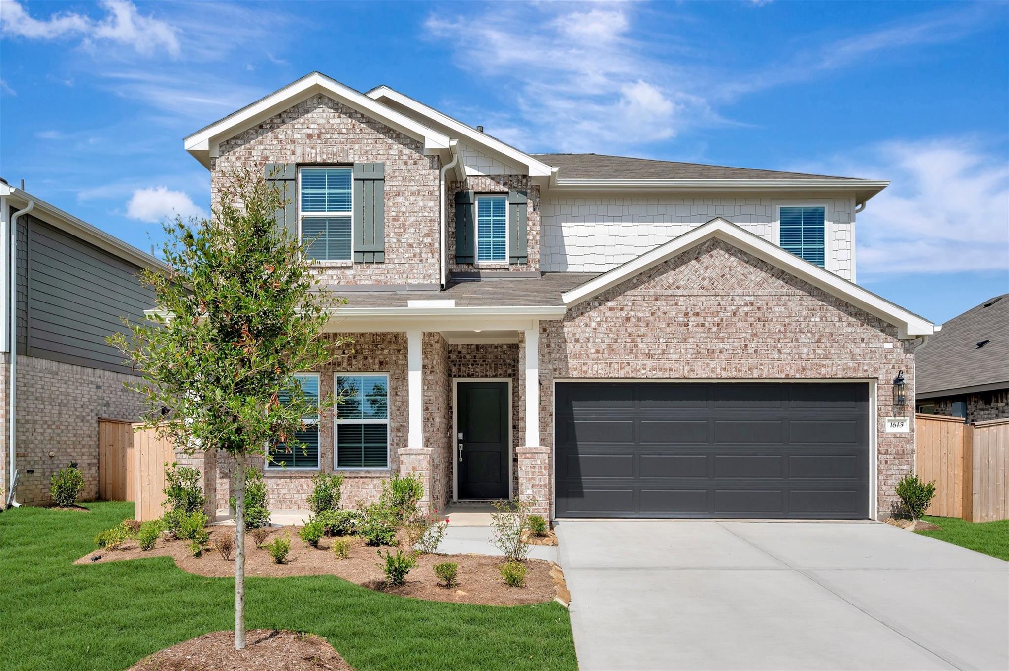 1615 Birch Wood Dr, Rosenberg, TX 77471