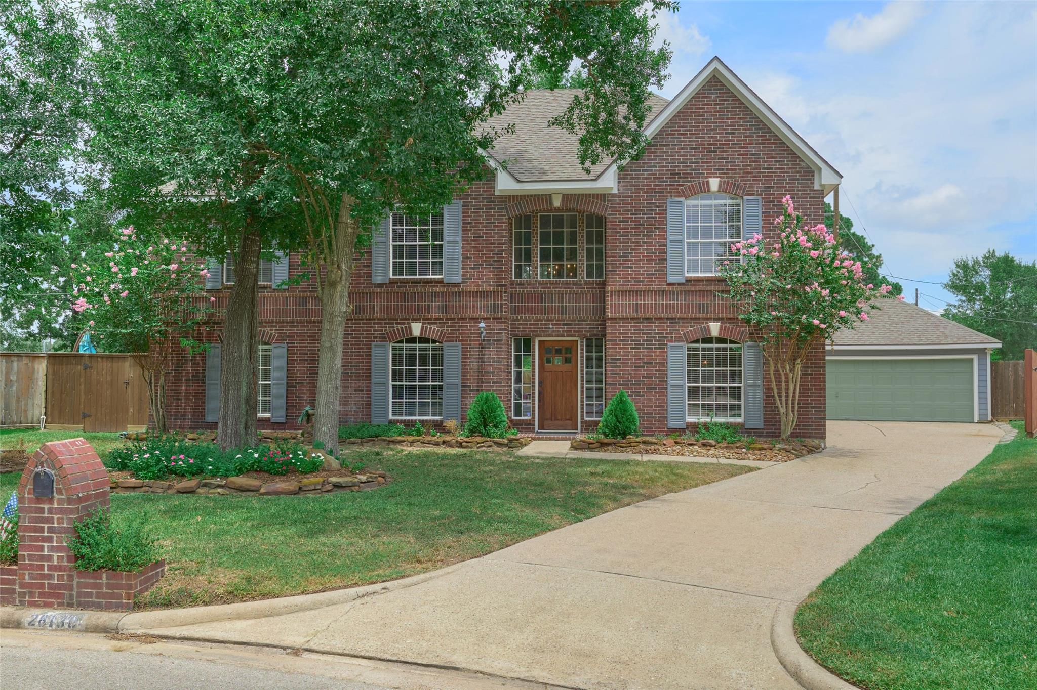 28130 Laura Ct, Conroe, TX 77385
