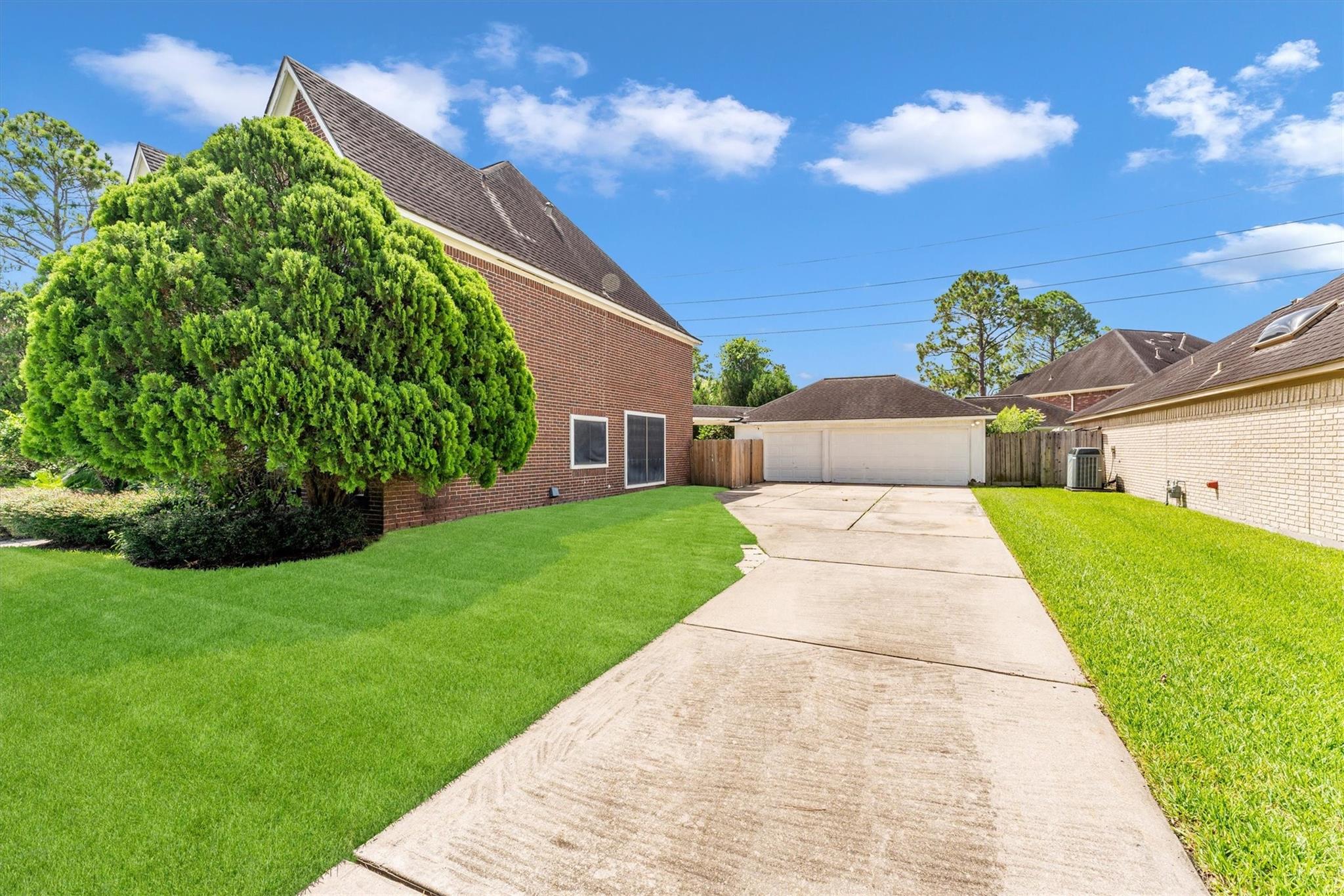 3310 Cumberland Dr, Missouri City, TX 77459 photo
