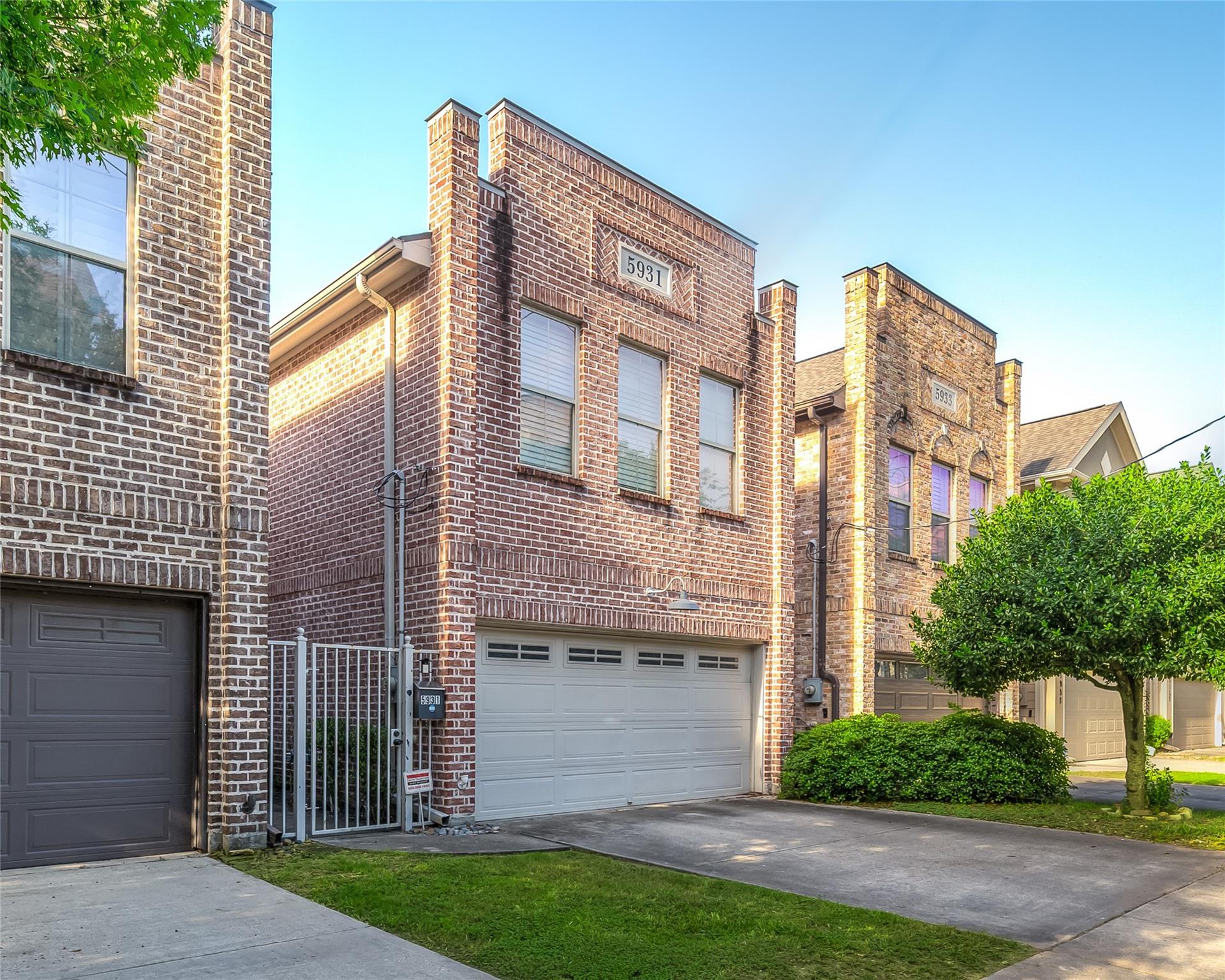 5931 Kansas St, Houston, TX 77007