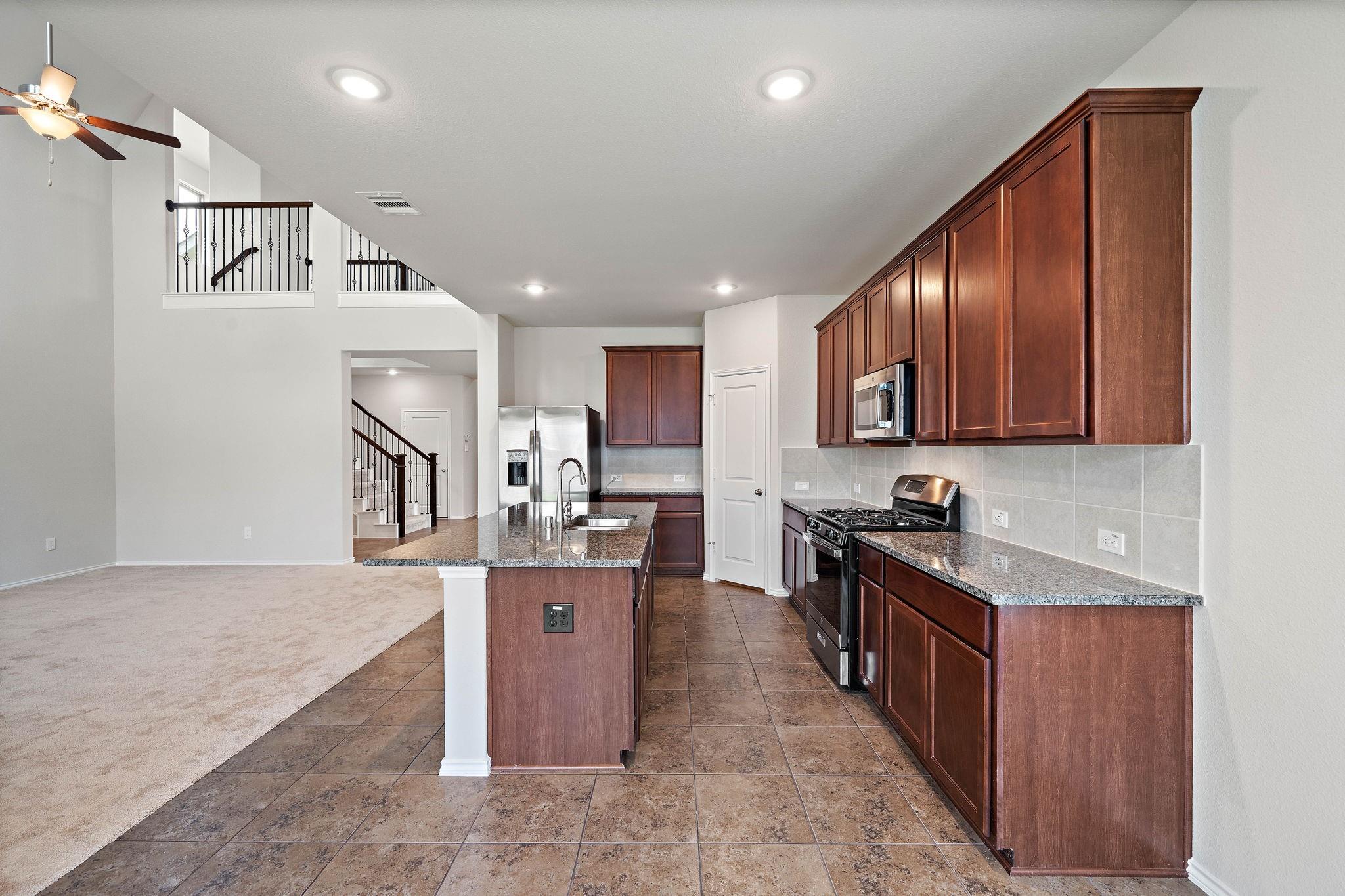 8706 Sunbury Oak Cir, Richmond, TX 77407 photo