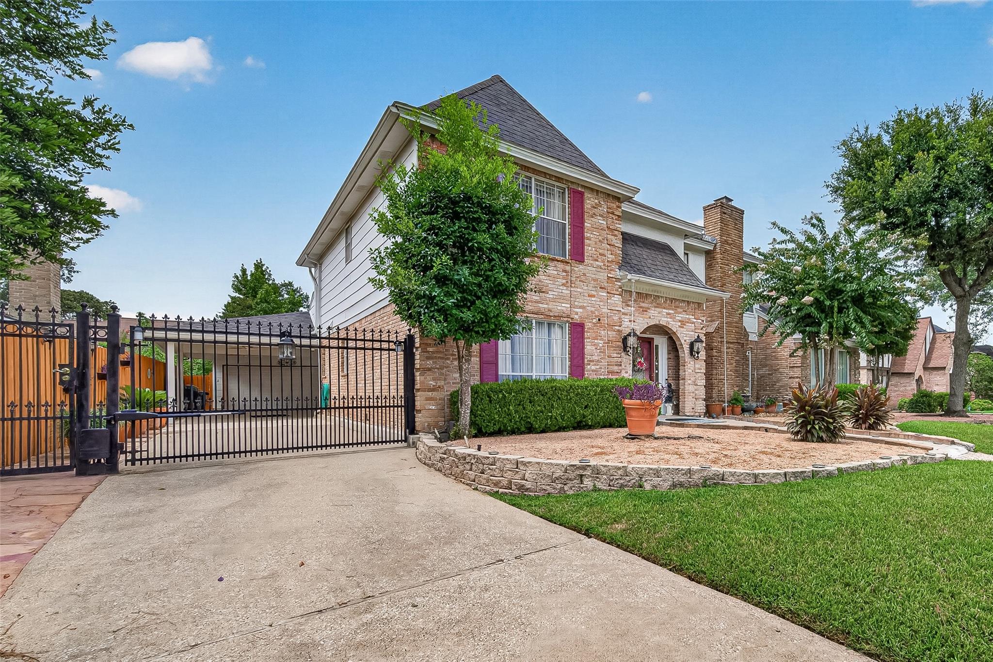 1914 Wagon Gap Trl, Houston, TX 77090 photo