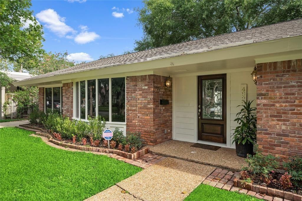 4922 Braesvalley Dr, Houston, TX 77096 photo