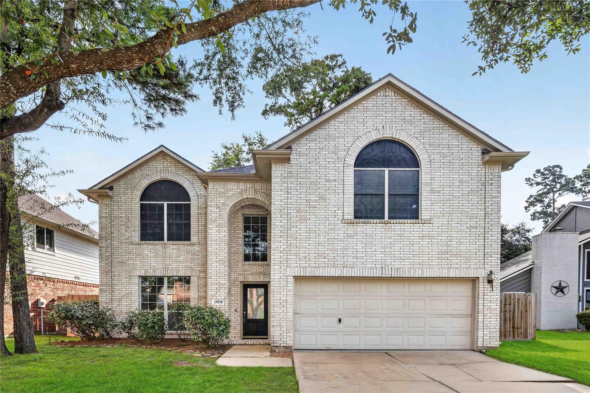 19038 Runners Ln, Humble, TX 77346