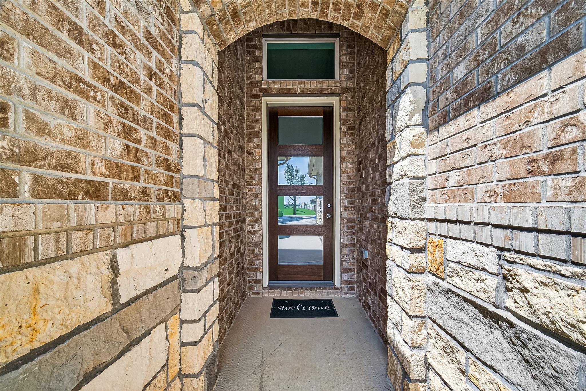 2919 Golden Isle Dr, Texas City, TX 77568 photo