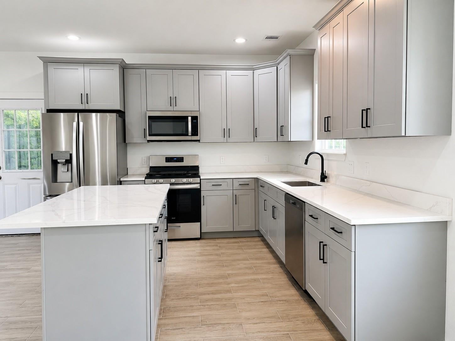 9210 Martell St, Houston, TX 77051 photo