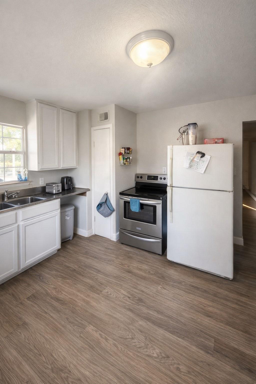 817 Church St, Crosby, TX 77532 photo