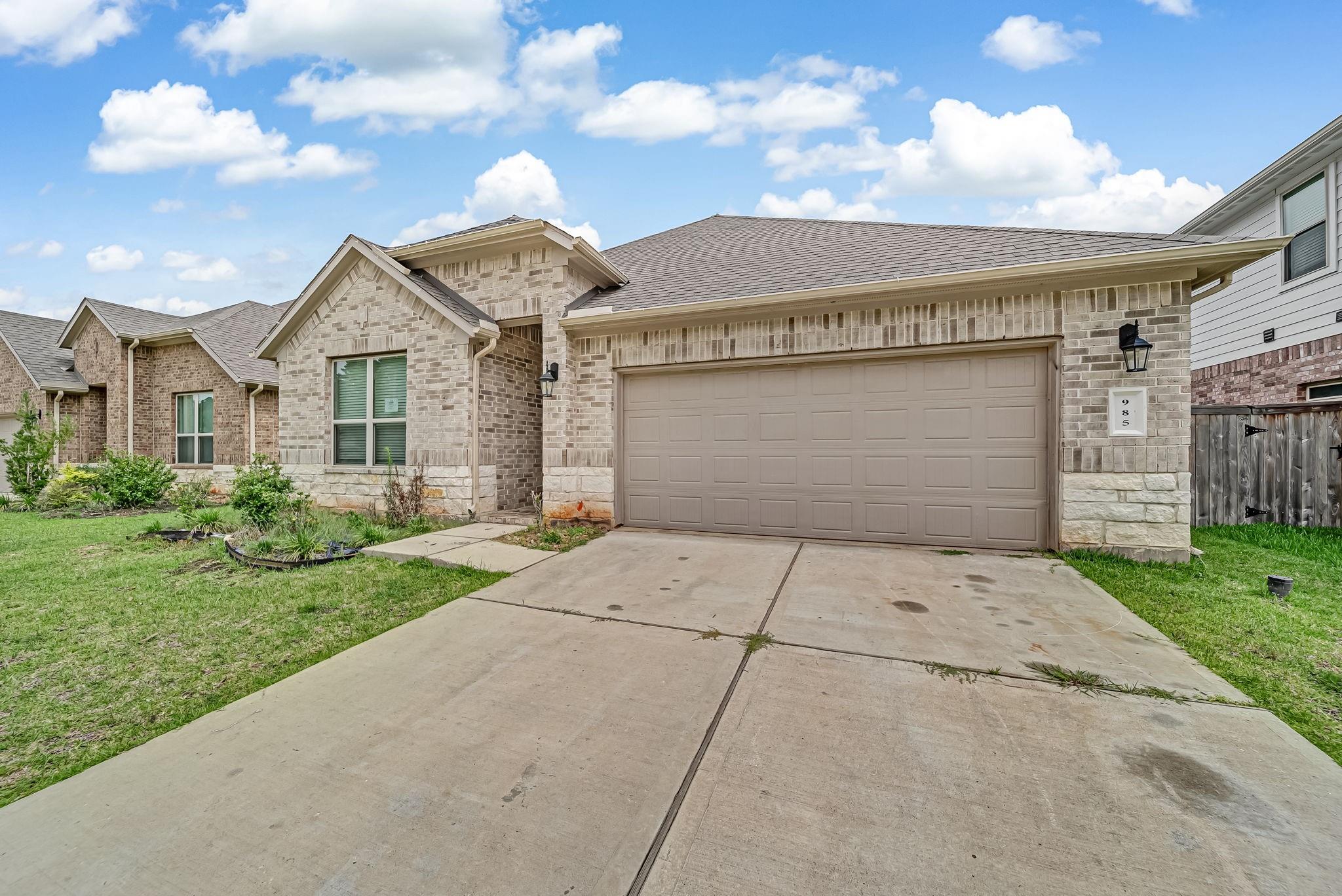 985 Youth Water Rd, Montgomery, TX 77316 photo