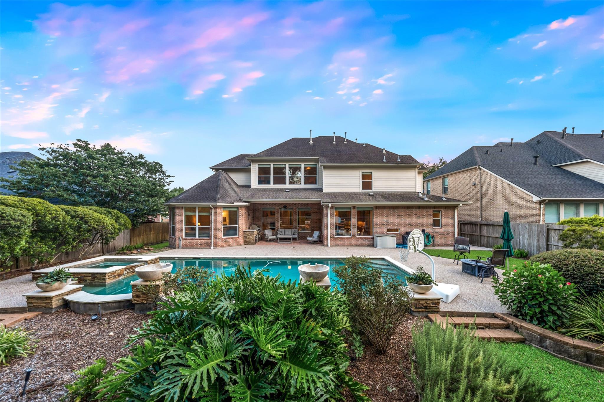1911 Mountain Aspen Ln, Houston, TX 77345