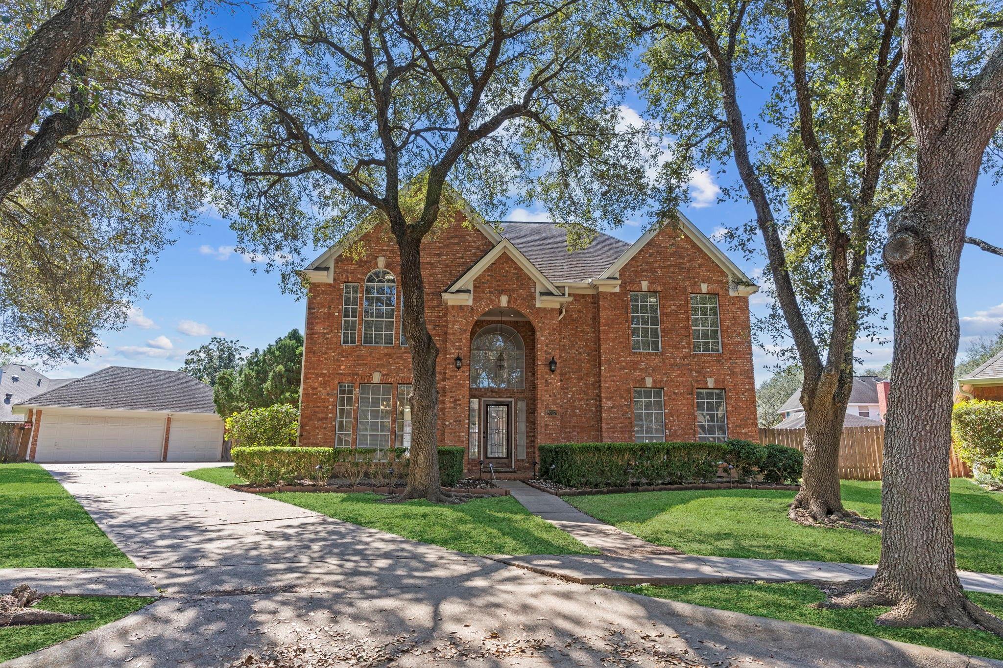 2027 Richland Court Ct, Sugar Land, TX 77478 photo