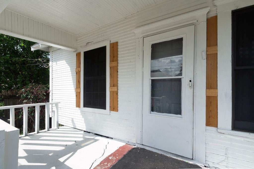 2531 Jones St, Houston, TX 77026 photo