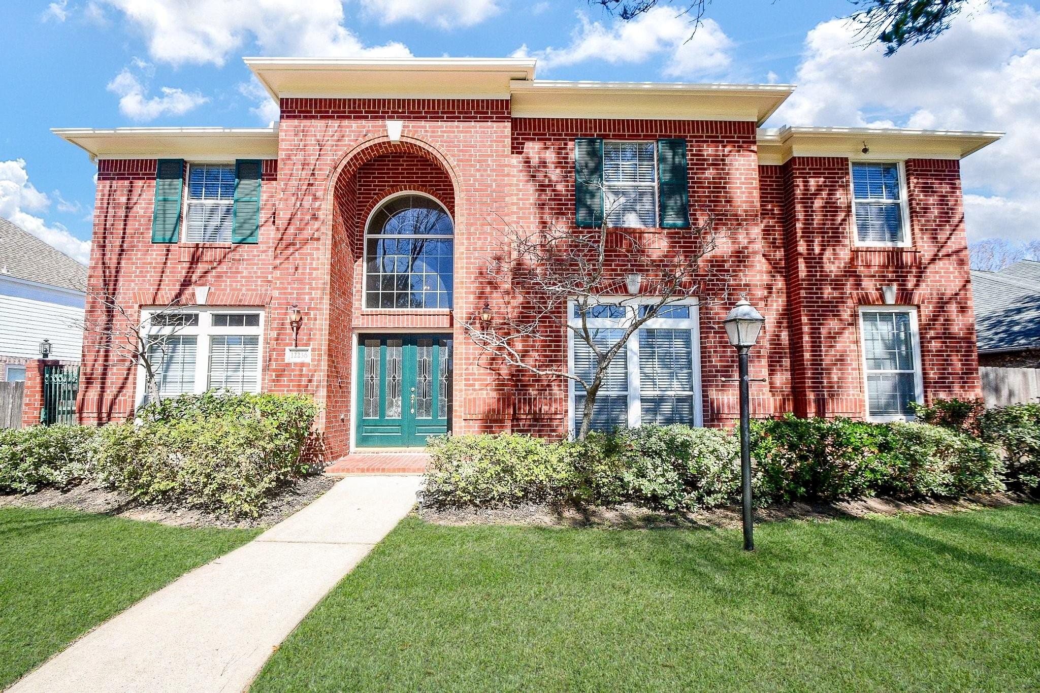 12236 Shadow Cove Dr, Houston, TX 77082