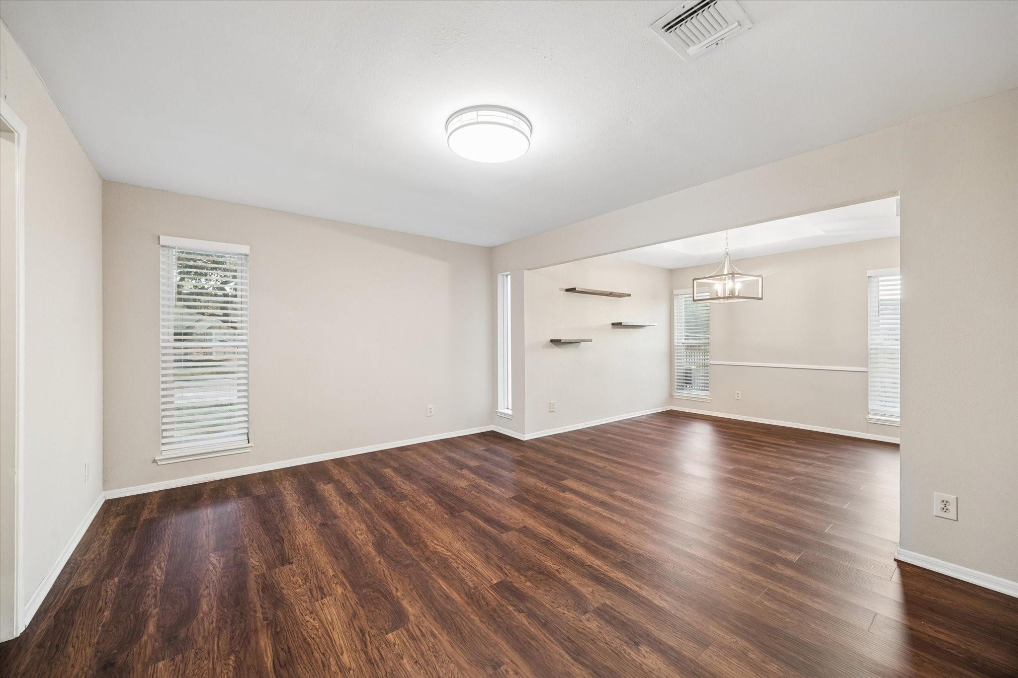 6226 Bankside Dr, Houston, TX 77096 photo