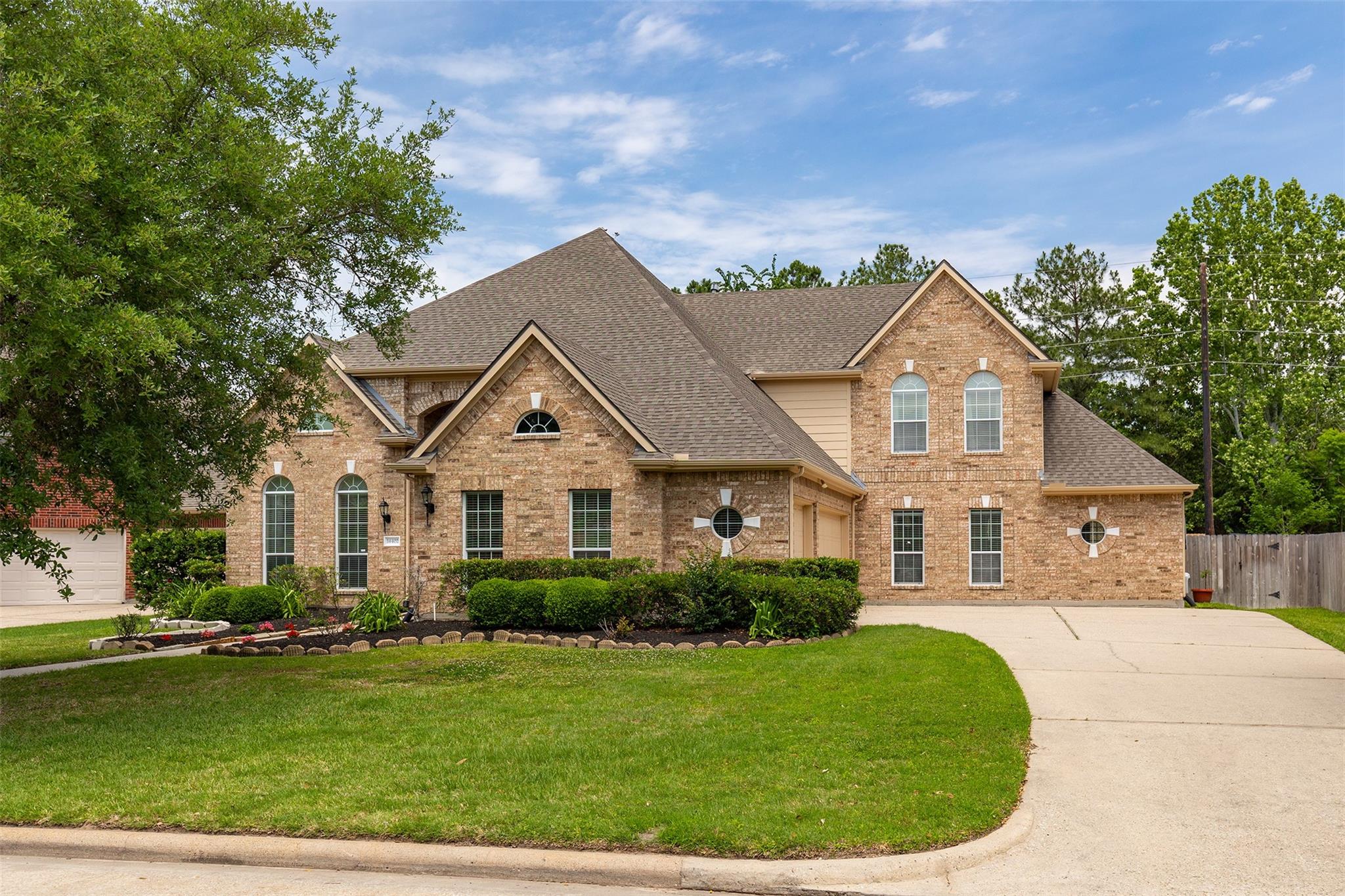 14402 Brentshire Ln, Houston, TX 77069 photo