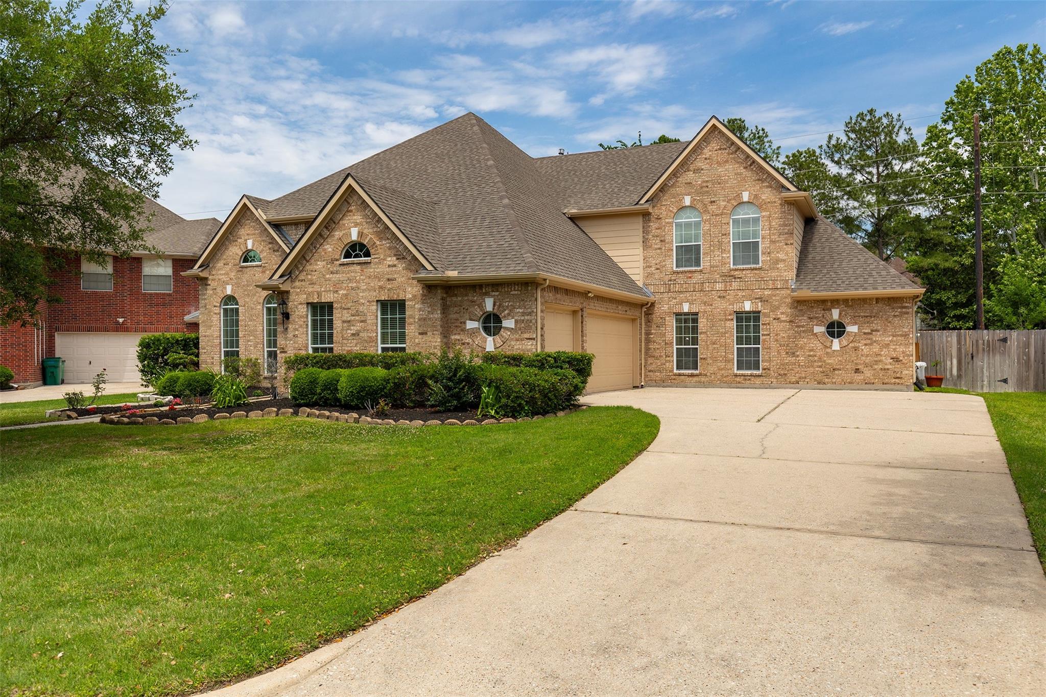 14402 Brentshire Ln, Houston, TX 77069 photo