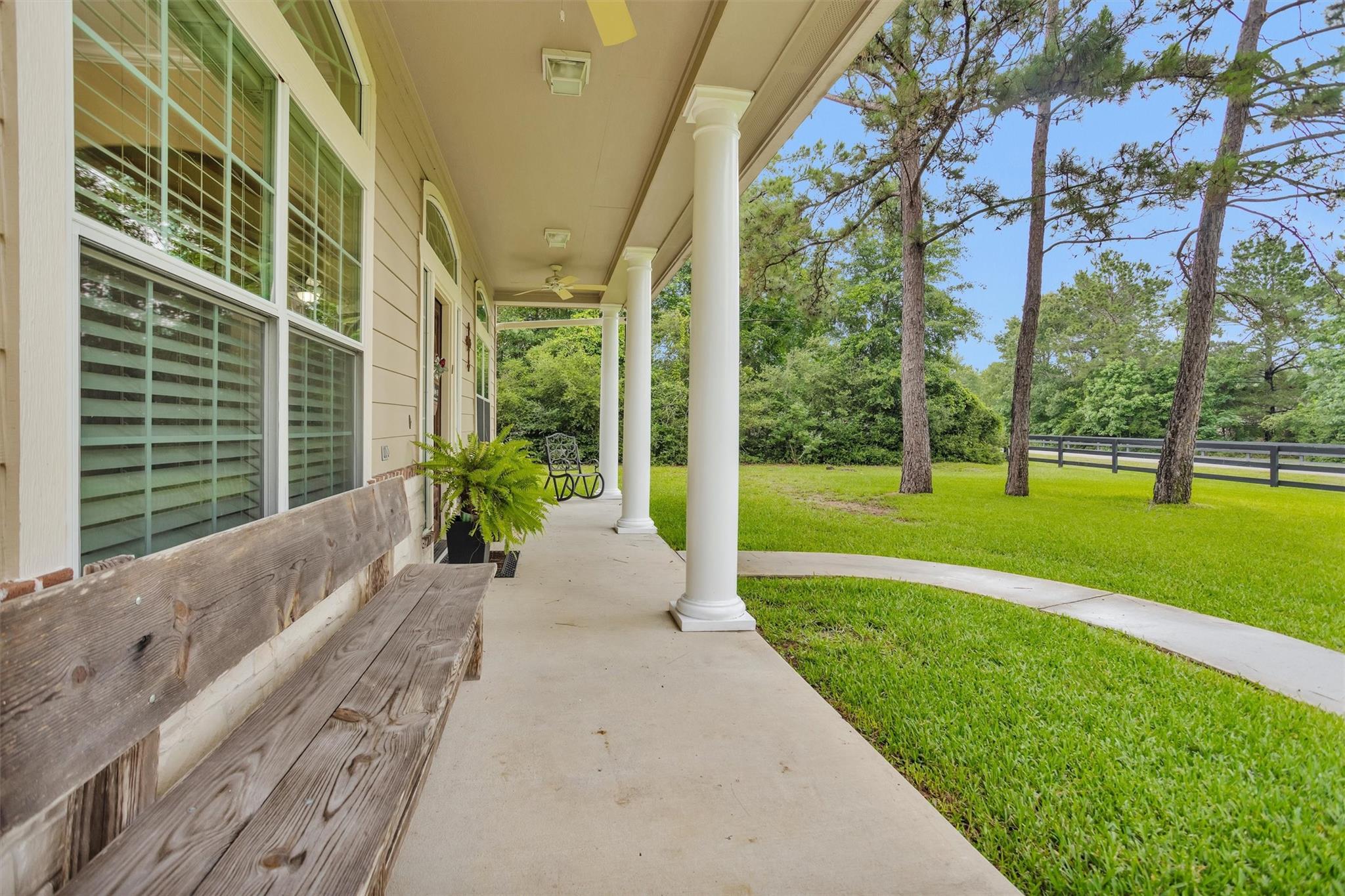 11232 Triple Crown Way, Conroe, TX 77304 photo