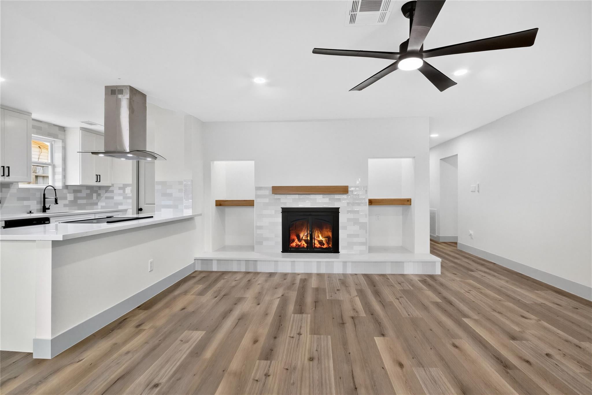 926 Buoy Rd, Houston, TX 77062 photo