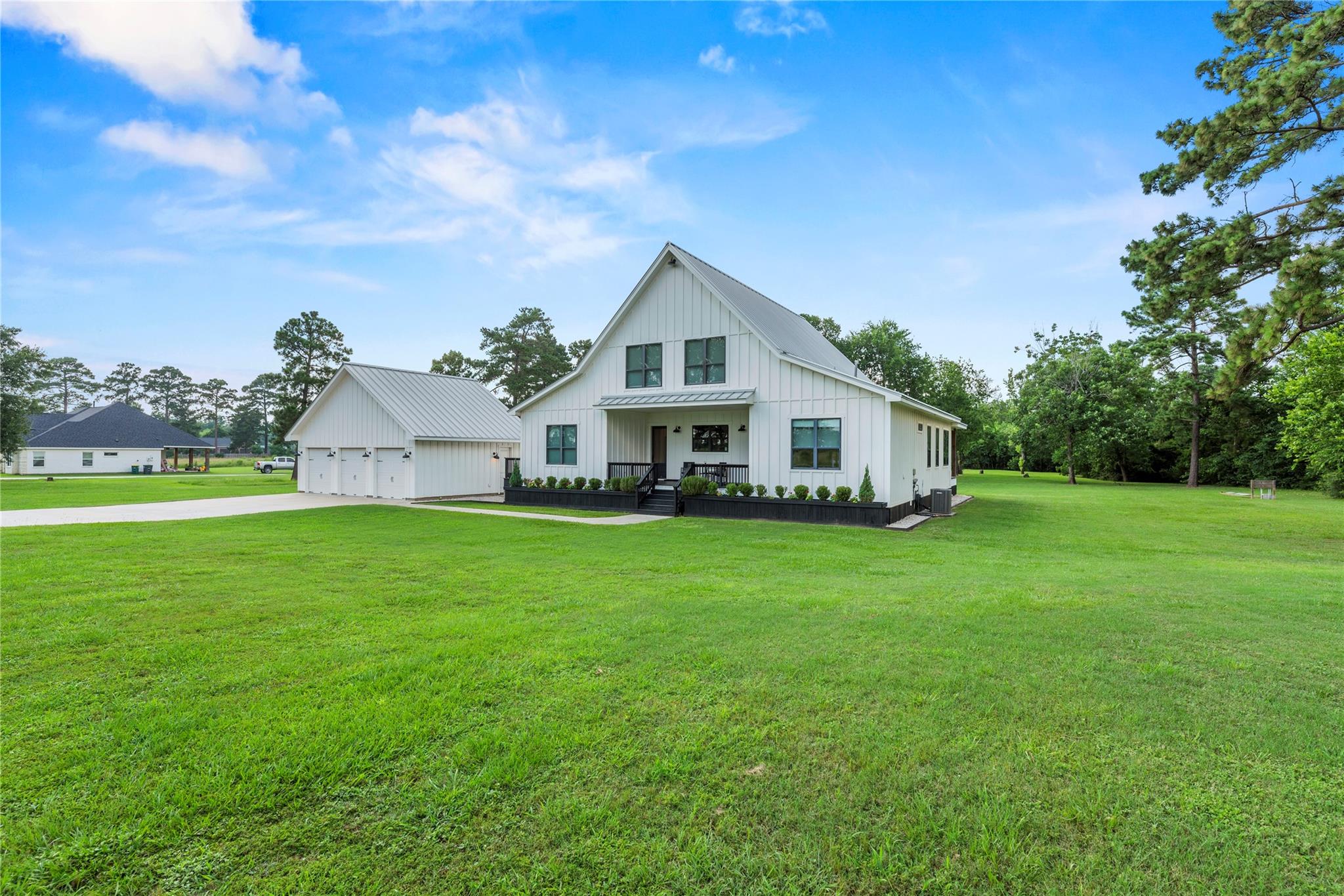 1400 Hicks St, Tomball, TX 77375