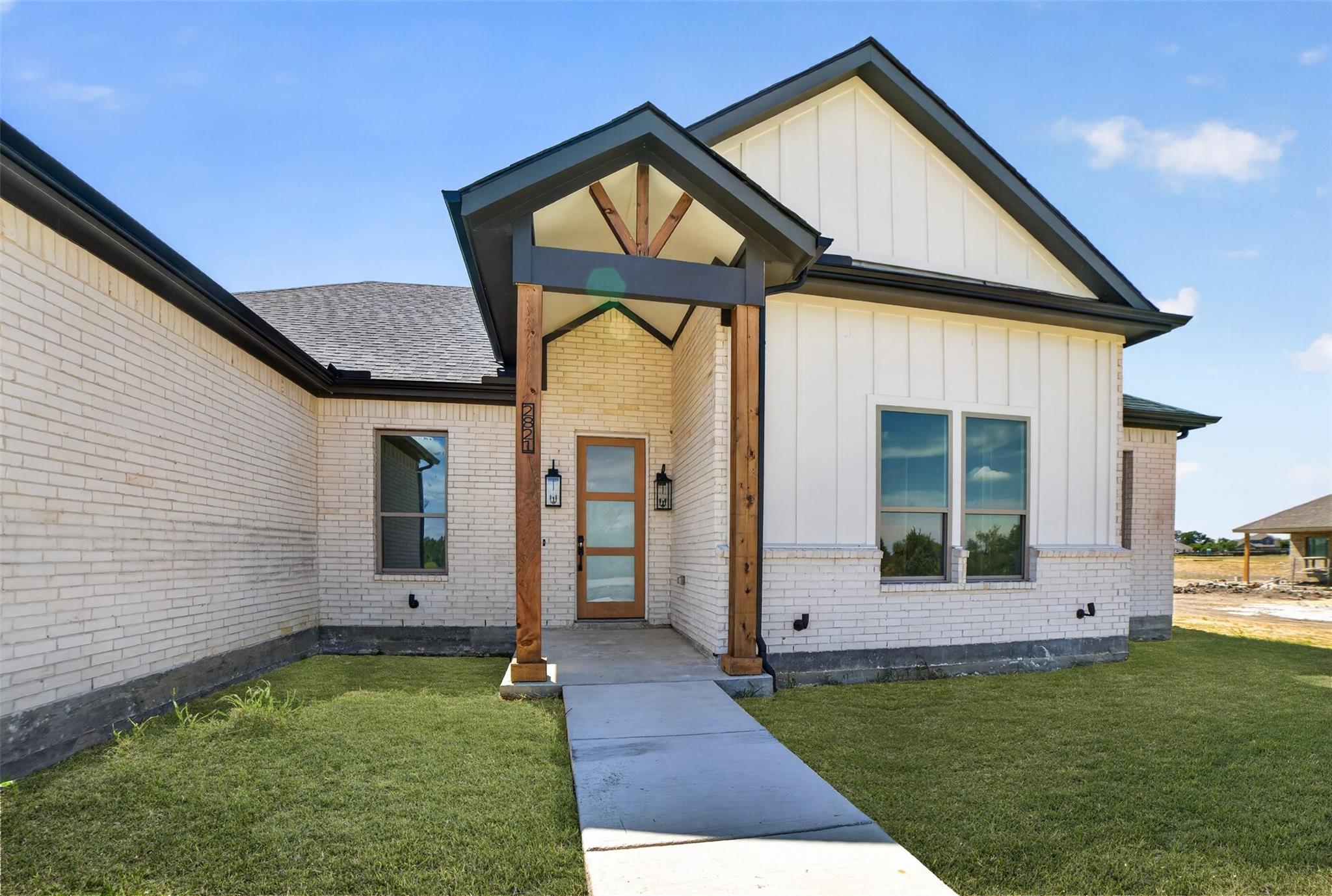 2821 Canvas Back Dr, Lone Oak, TX 75453 photo
