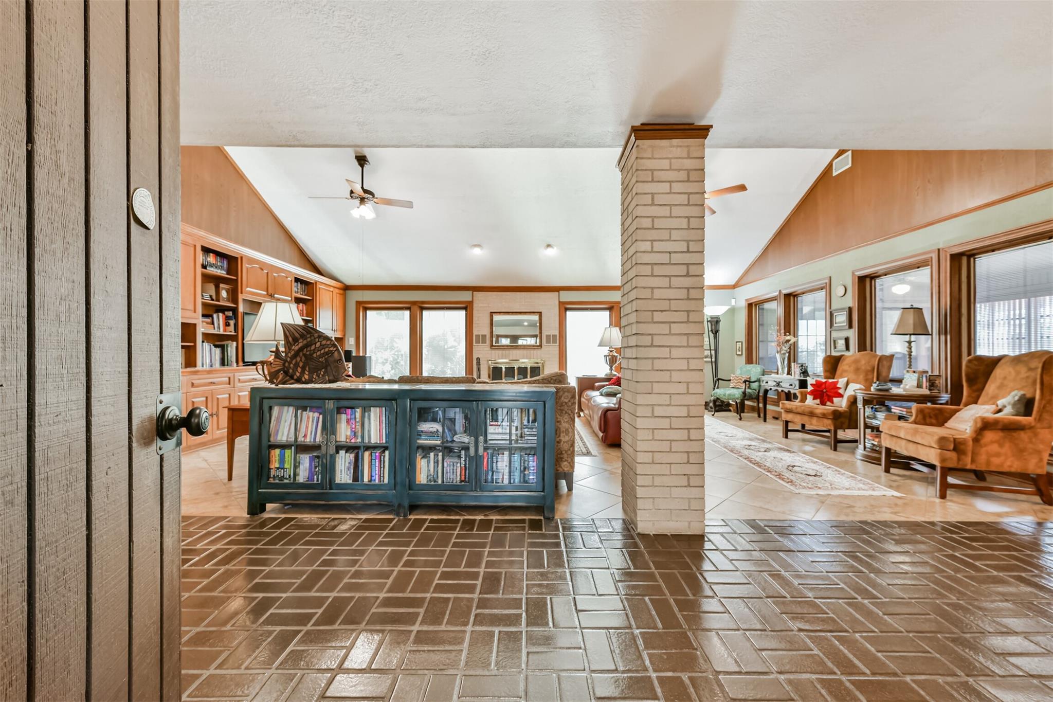 6 Park Ln, Galveston, TX 77551 photo