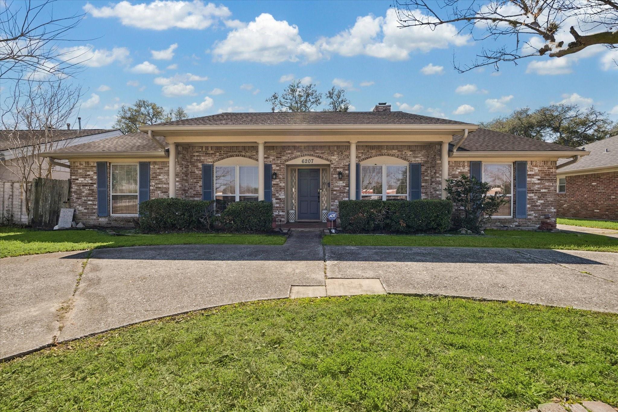 6207 Braeswood Blvd, Houston, TX 77096