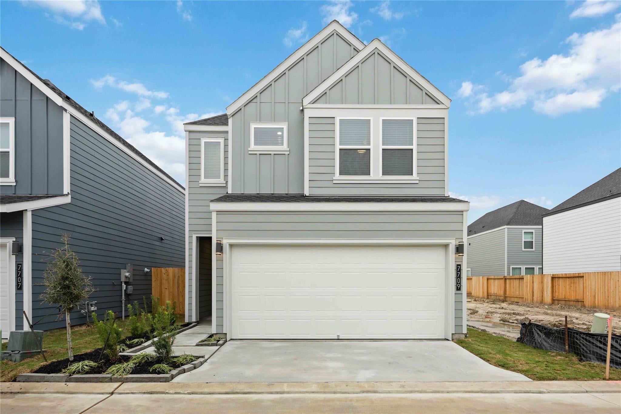 7612 Inwood Grove Ln, Houston, TX 77088