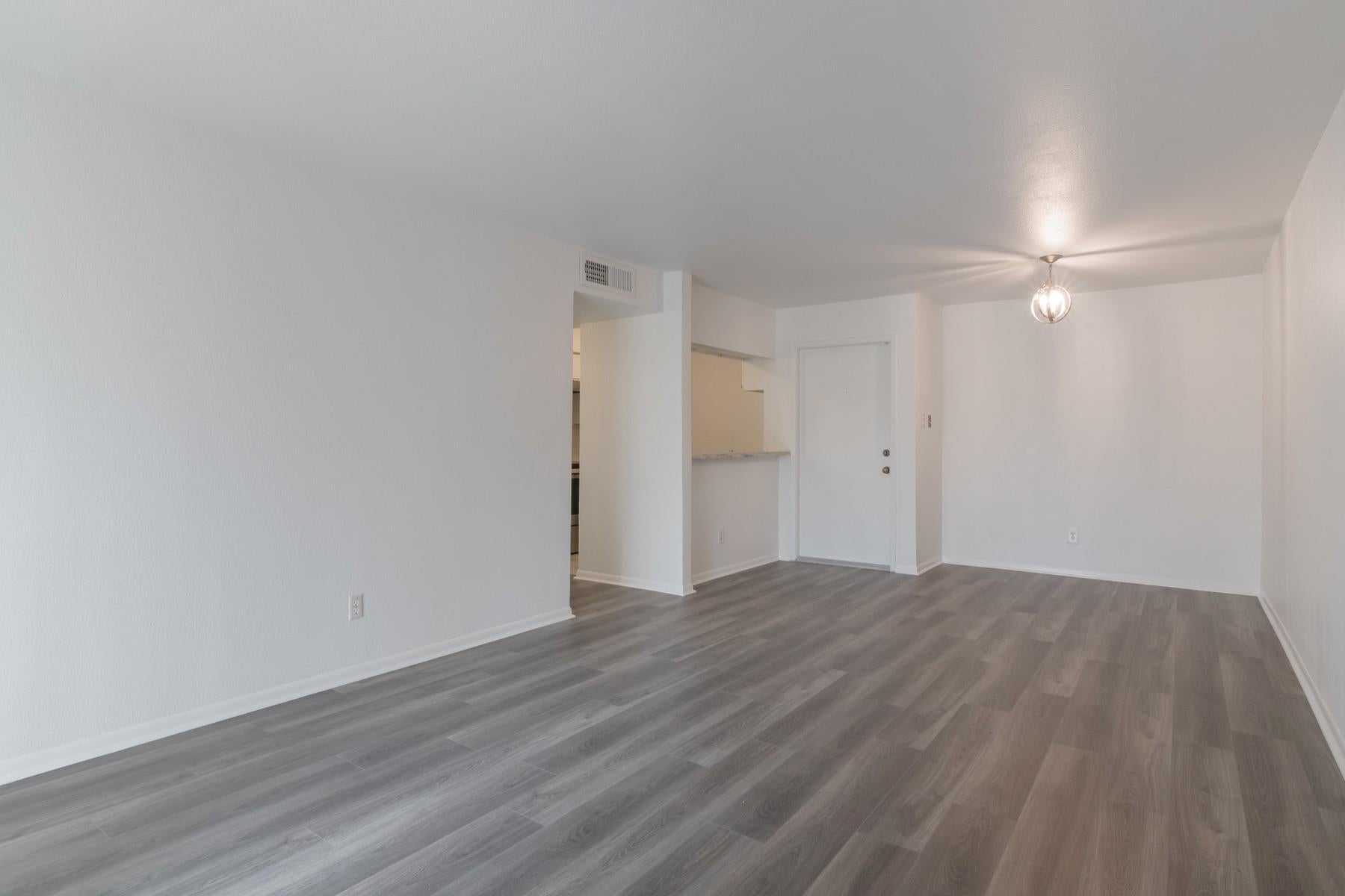 3025 Walnut Bend Ln #37, Houston, TX 77042 photo