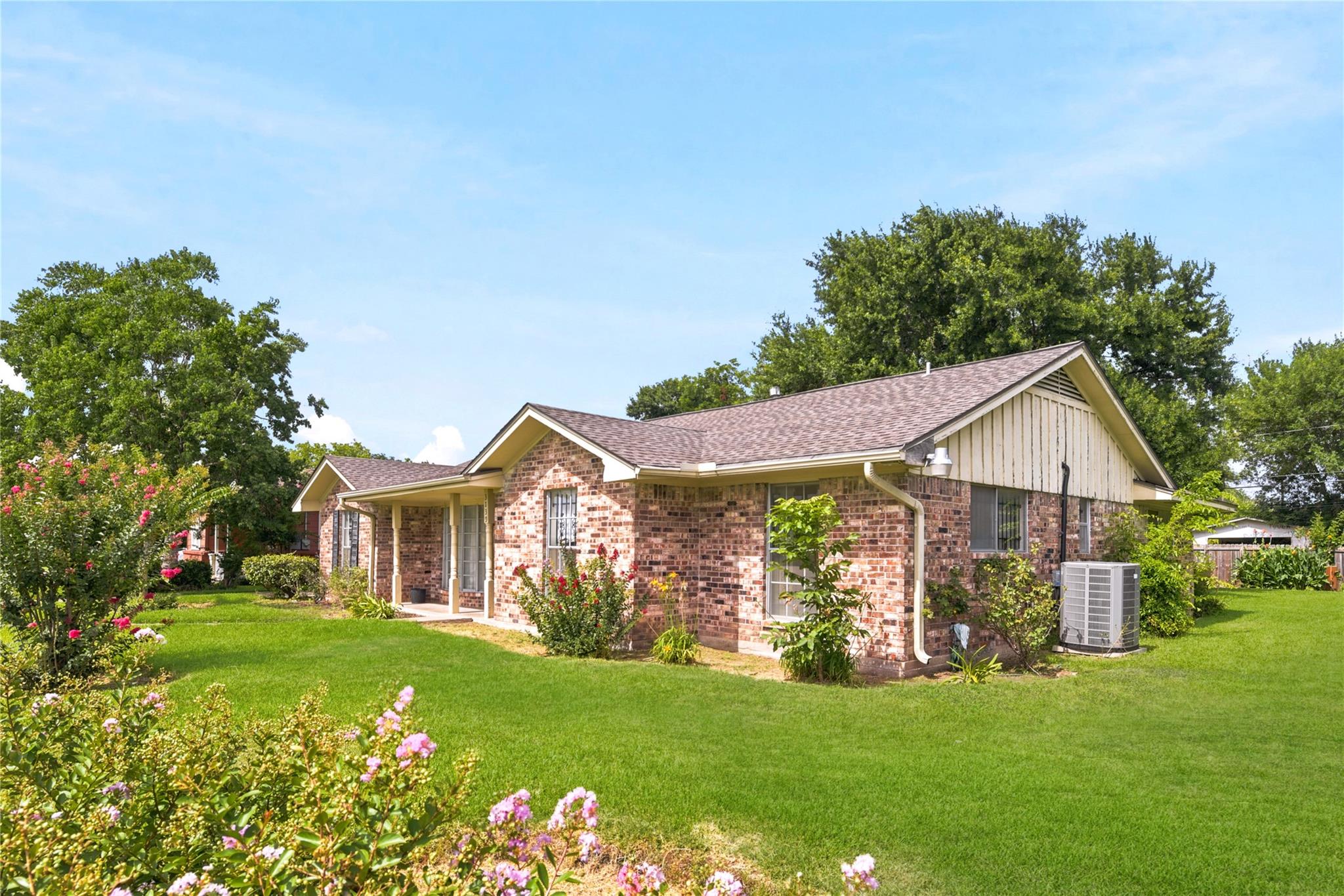 3139 Jeanetta St, Houston, TX 77063 photo