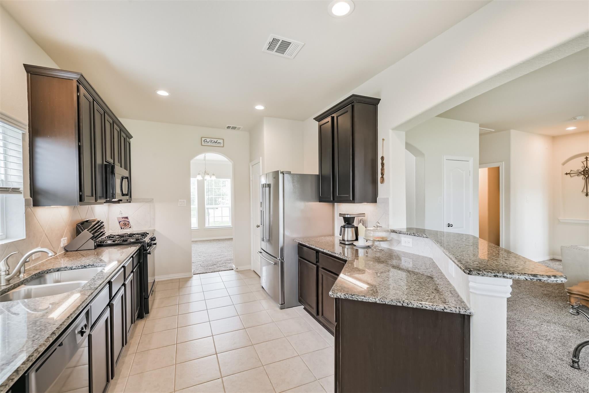 341 Gallant Fox Way, New Caney, TX 77357 photo