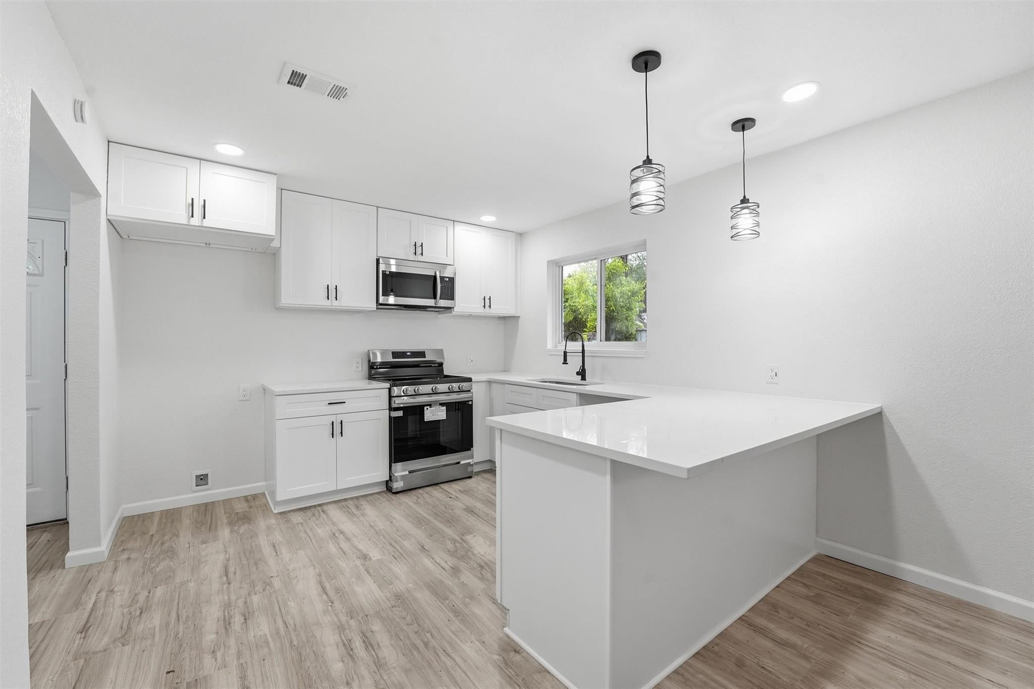 4110 Brookston St, Houston, TX 77045 photo