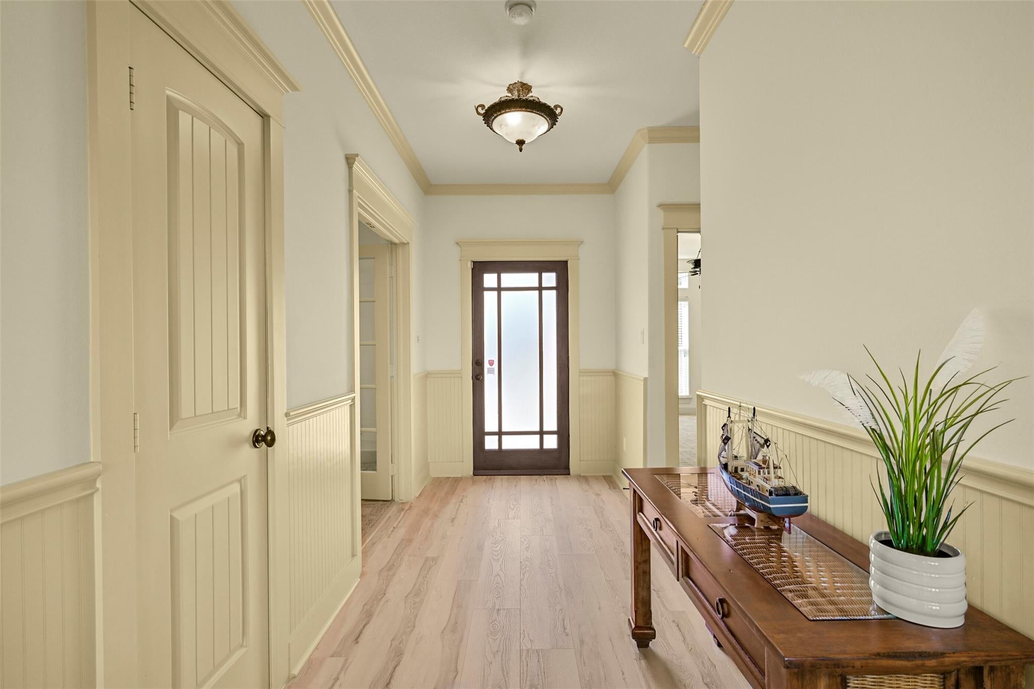 13610 Windlass Cir, Galveston, TX 77554 photo