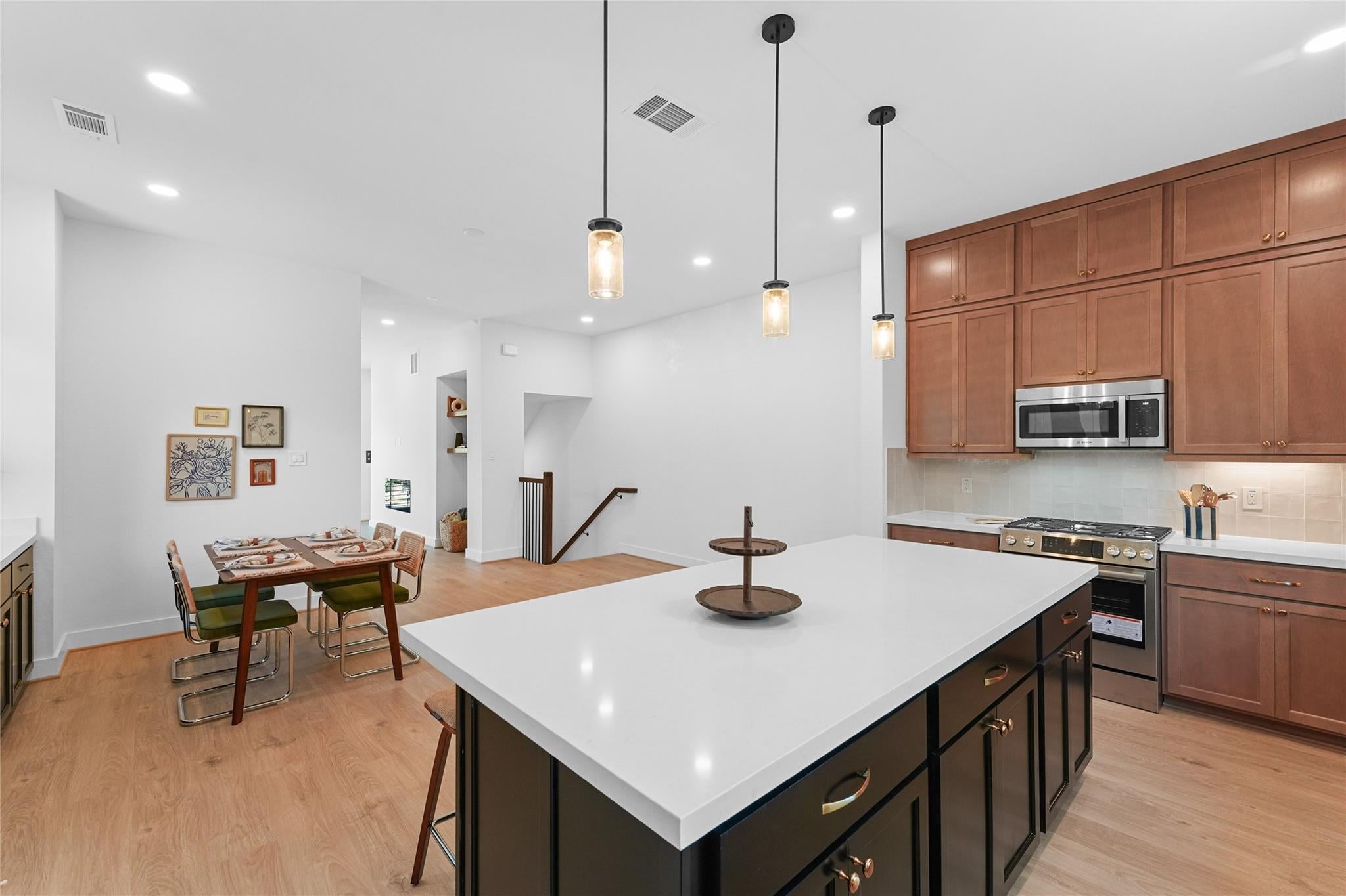 1503 Vermont St, Houston, TX 77006 photo