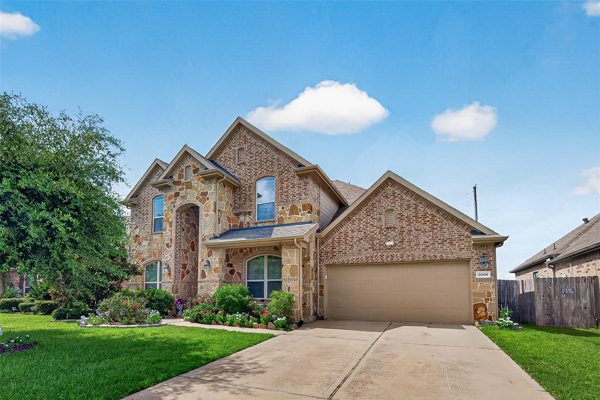 20118 Bandera Lake Ln, Richmond, TX 77407